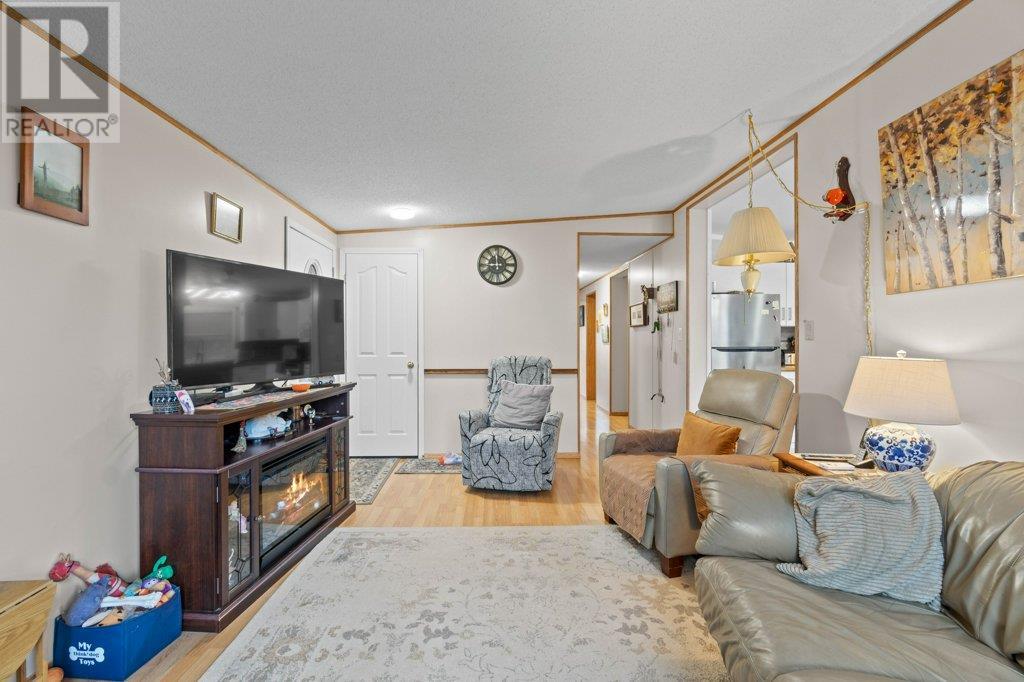 4660 73 Avenue Ne, Salmon Arm, British Columbia  V0E 1K0 - Photo 6 - 10351111