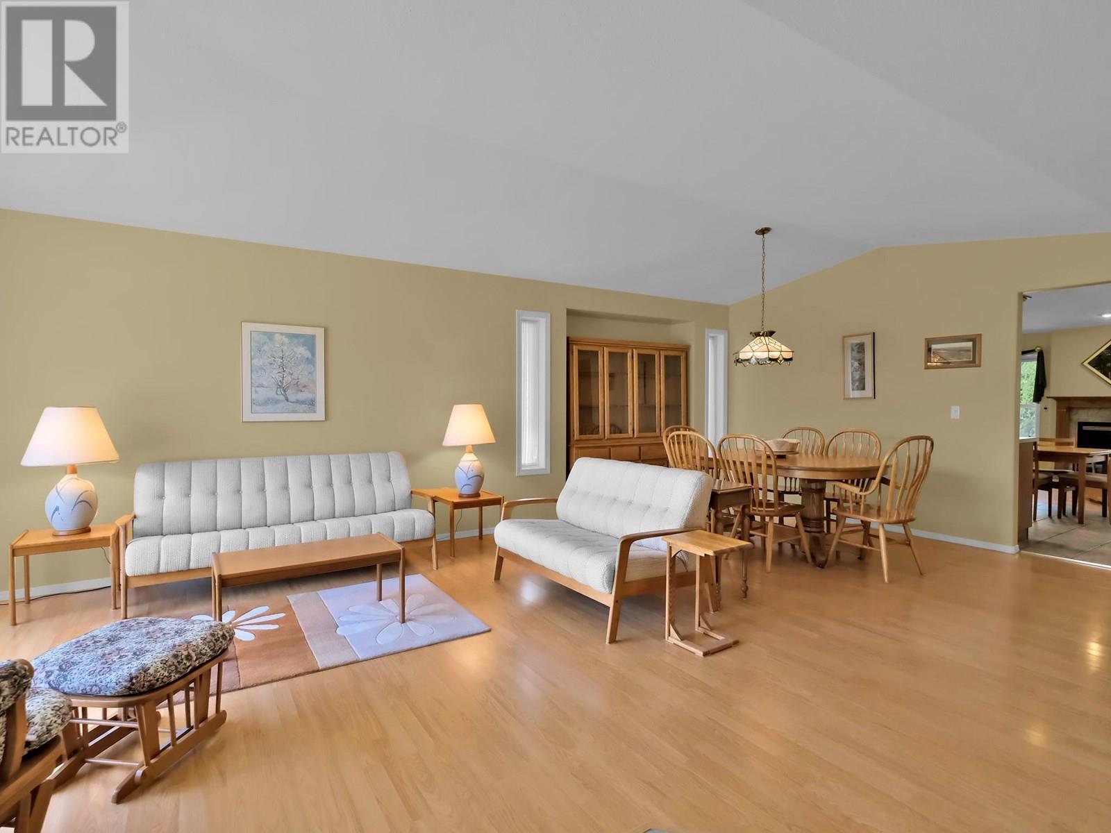 509 Red Wing Drive, Penticton, British Columbia  V2A 8N7 - Photo 3 - 10352232