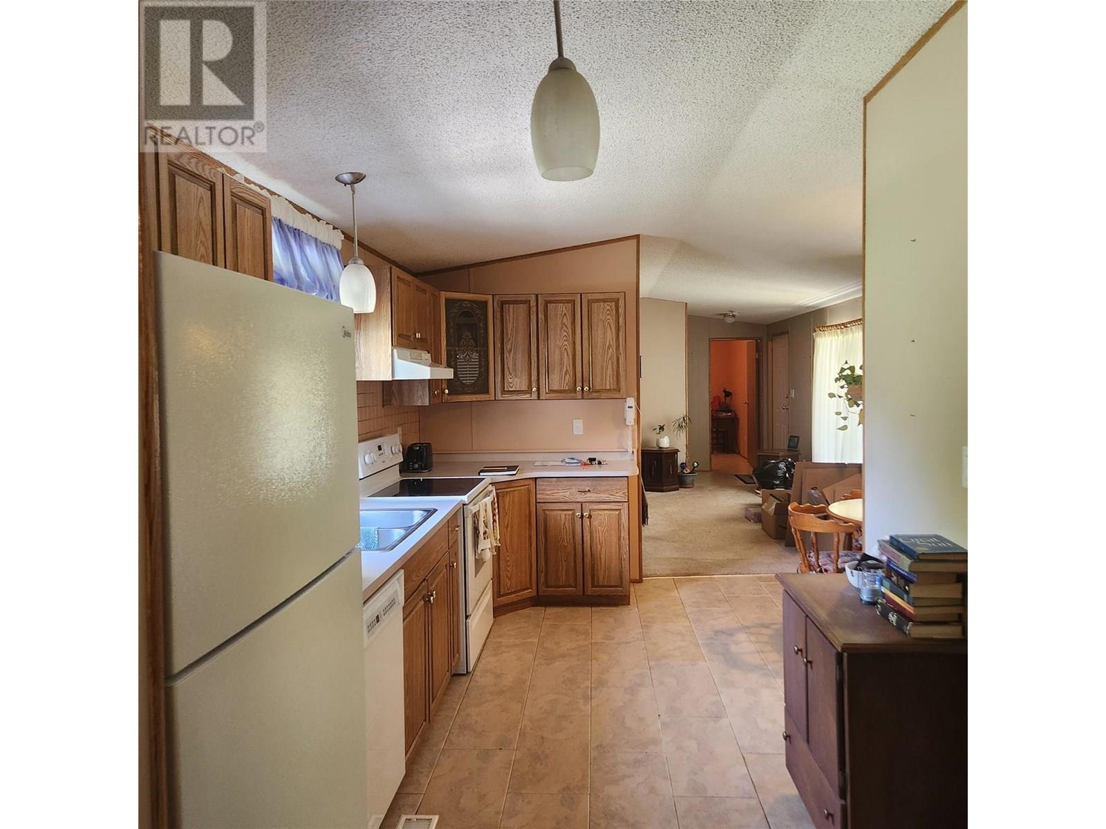 612 Fletcher Avenue, Slocan, British Columbia  V0G 2C0 - Photo 16 - 10351796