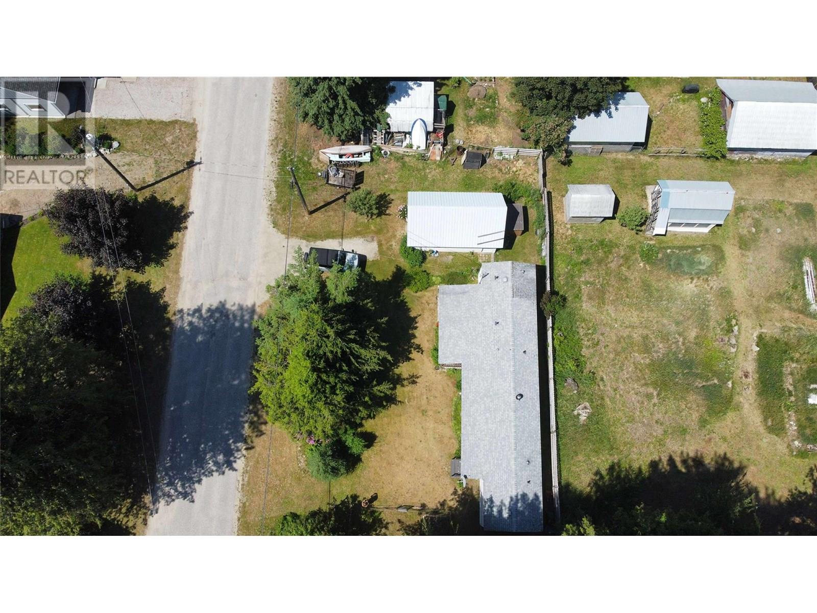 612 Fletcher Avenue, Slocan, British Columbia  V0G 2C0 - Photo 6 - 10351796