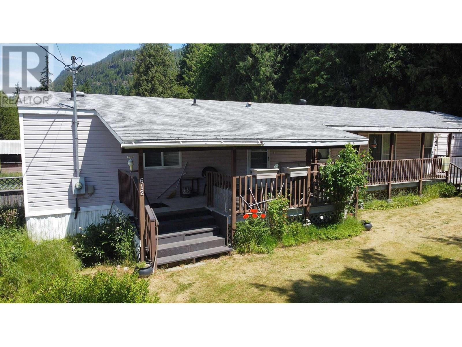 612 Fletcher Avenue, Slocan, British Columbia  V0G 2C0 - Photo 7 - 10351796
