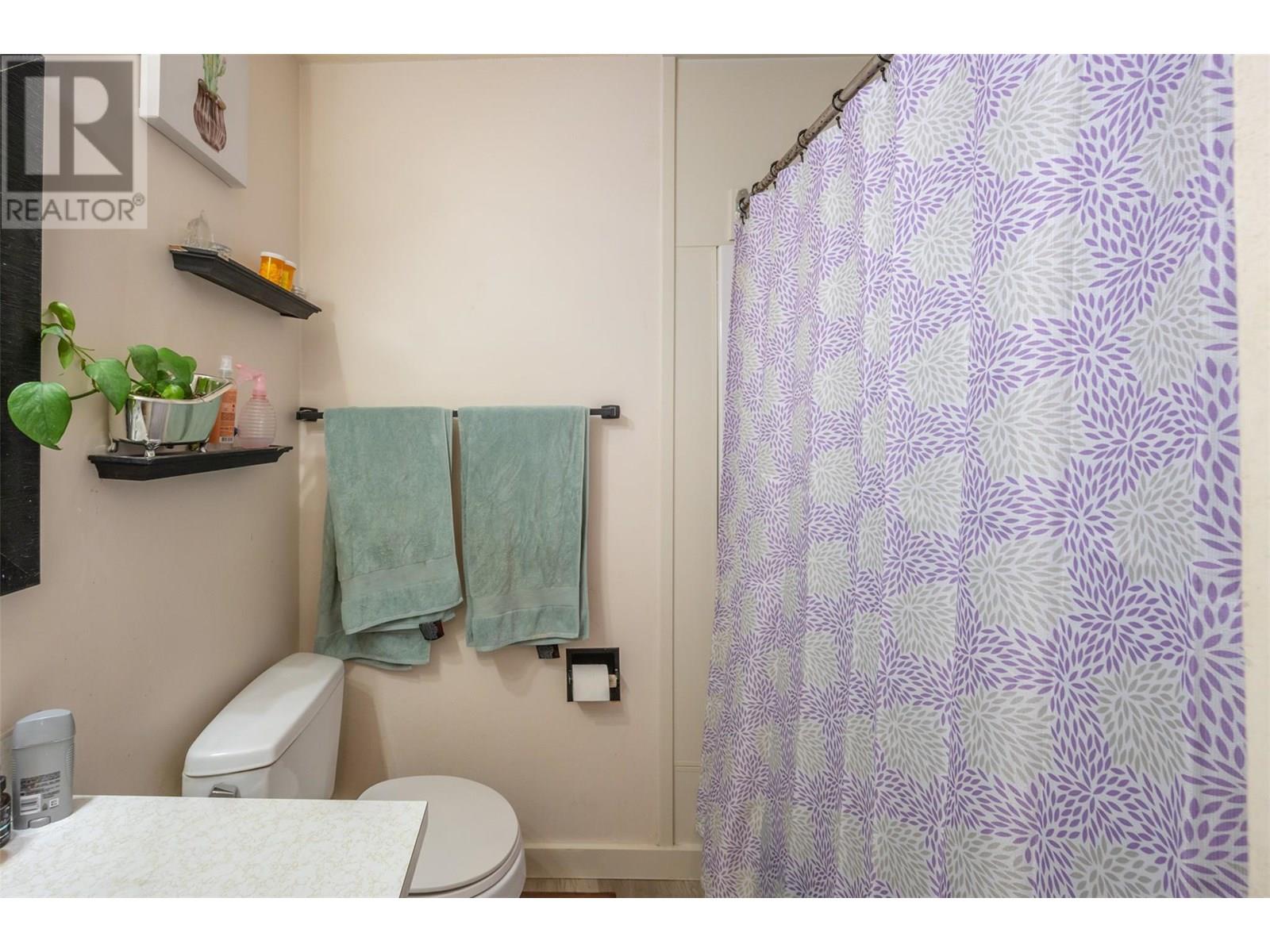 1486 Naish Drive, Penticton, British Columbia  V2A 6L5 - Photo 8 - 10350472