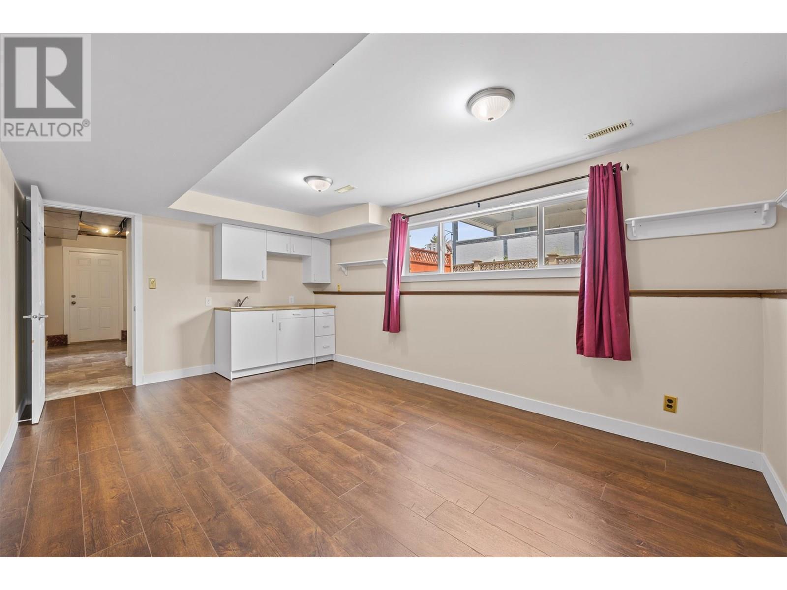 645 Mark Road, Kelowna, British Columbia  V1X 5G8 - Photo 32 - 10349745