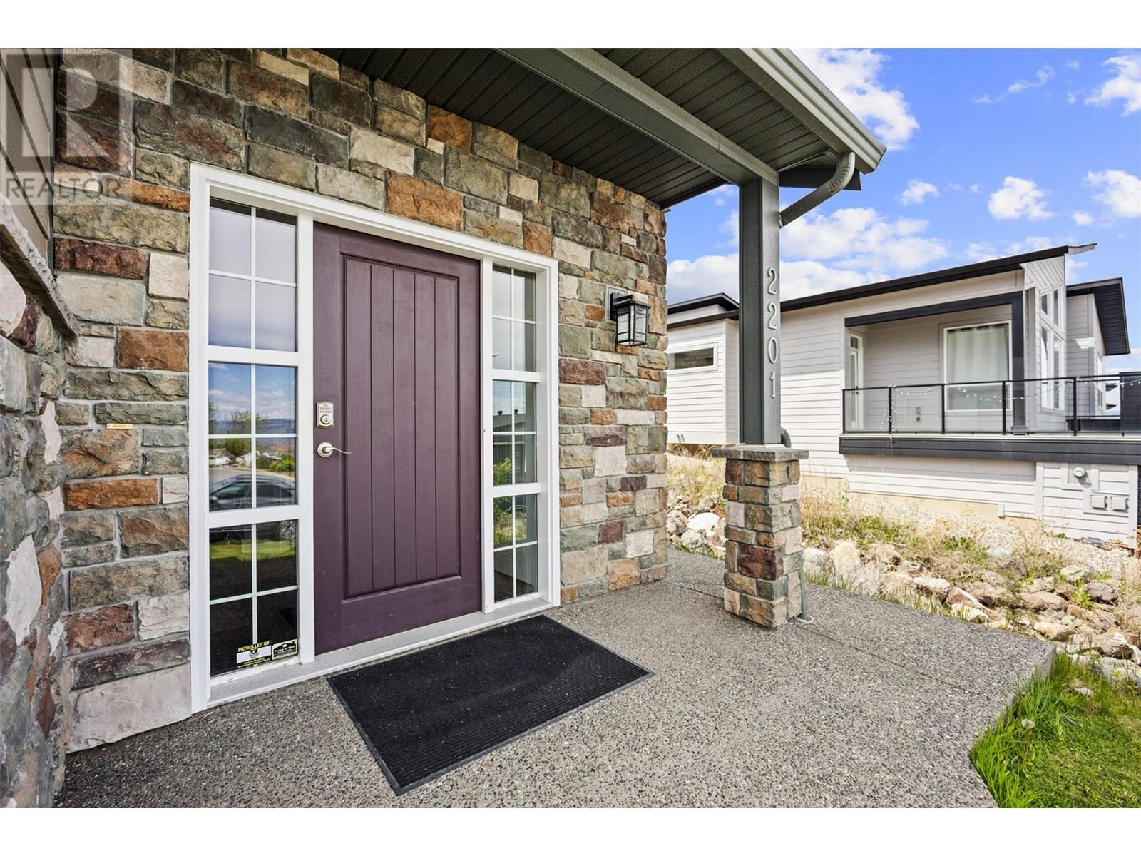 2201 Linfield Drive, Kamloops, British Columbia  V1S 0B8 - Photo 2 - 10352230