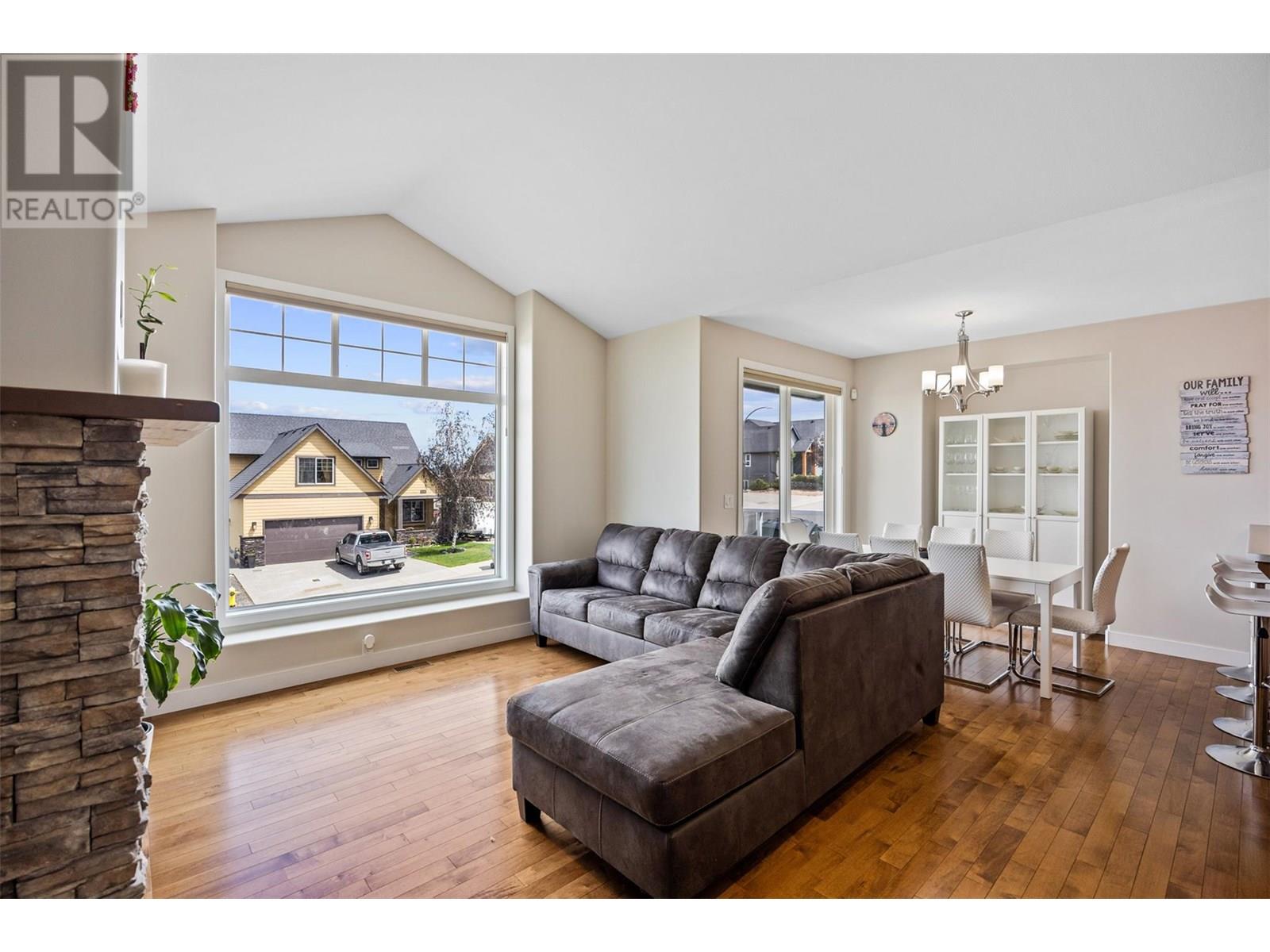 2201 Linfield Drive, Kamloops, British Columbia  V1S 0B8 - Photo 4 - 10352230