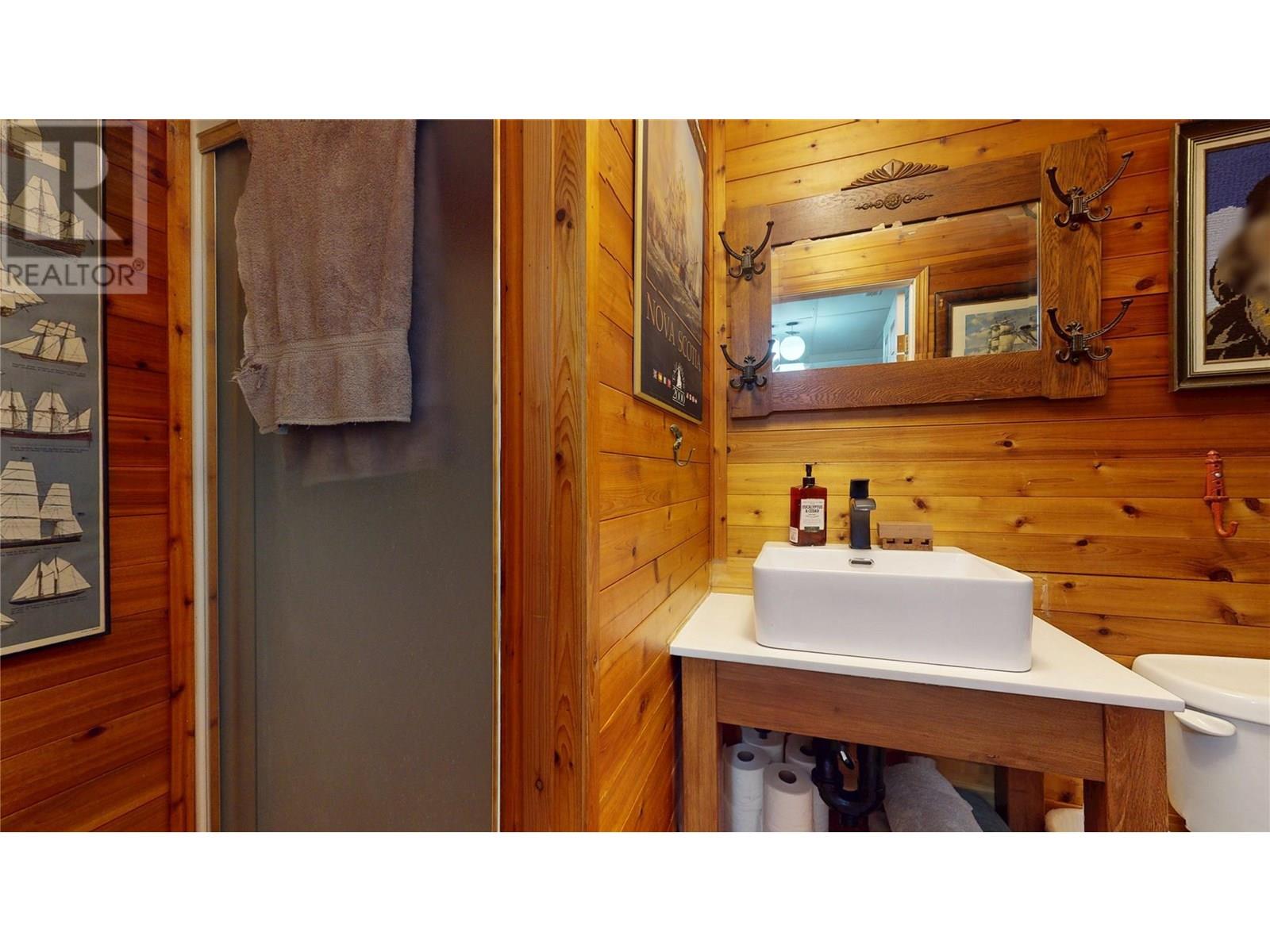 1324 14th Street S, Cranbrook, British Columbia  V1C 5E8 - Photo 37 - 10352204