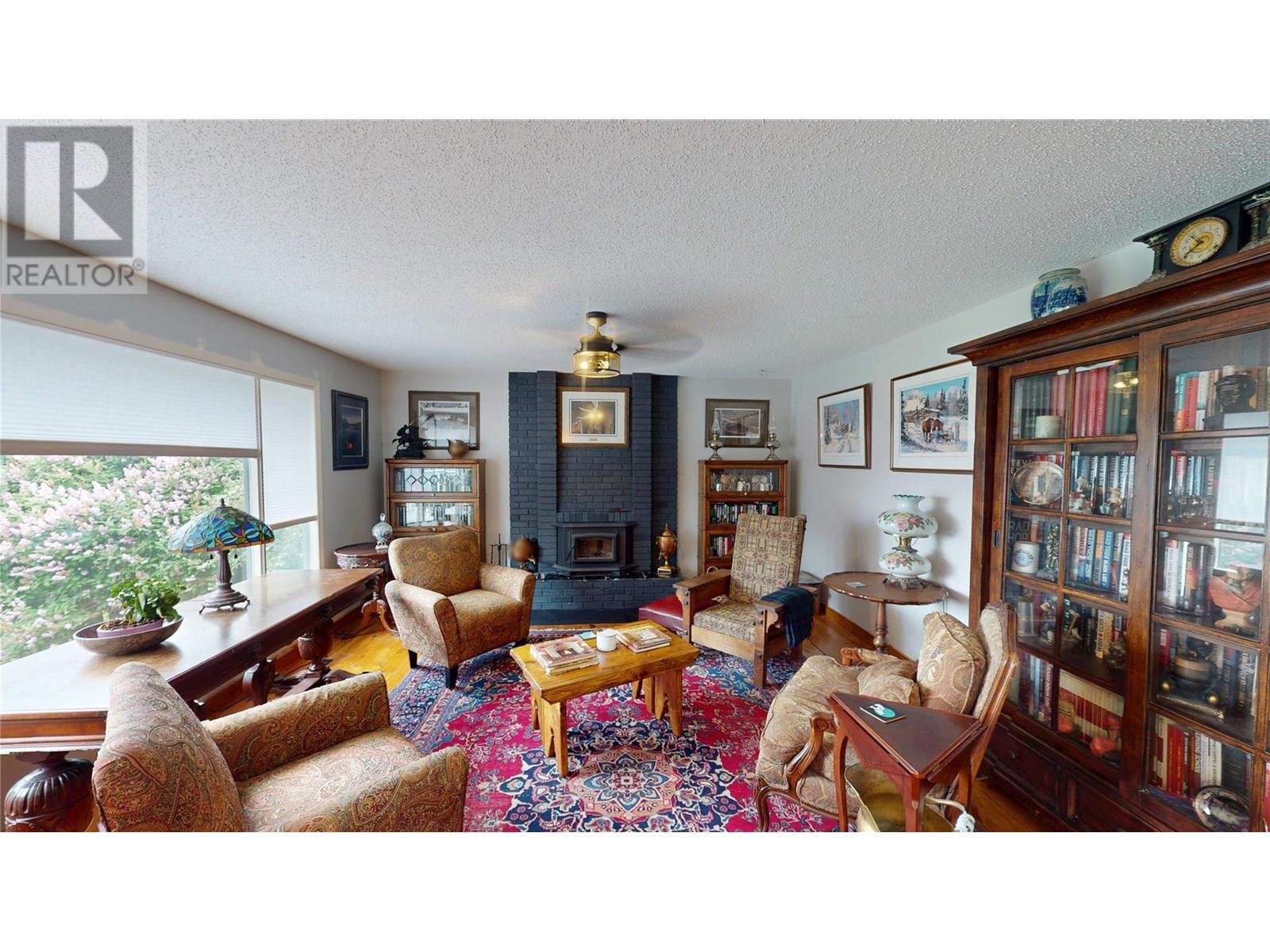 1324 14th Street S, Cranbrook, British Columbia  V1C 5E8 - Photo 5 - 10352204