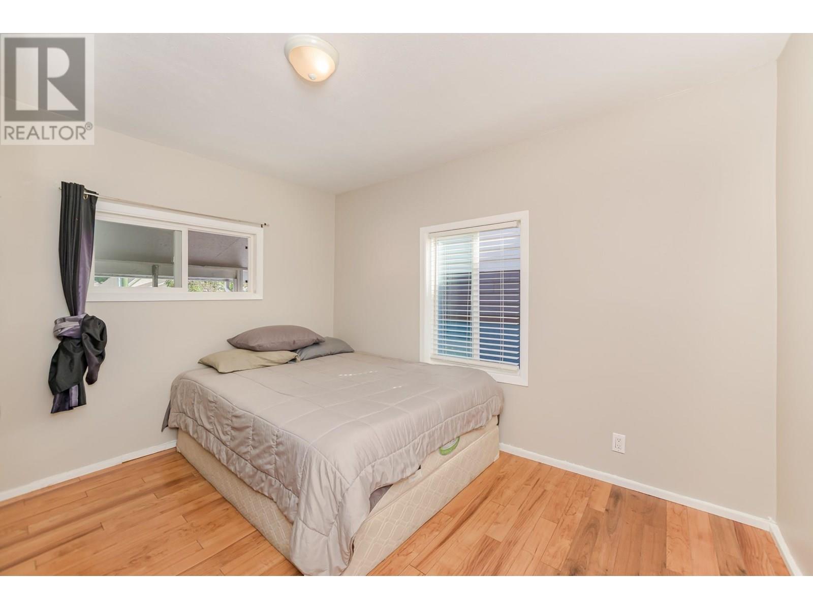 571 1 Avenue Se, Salmon Arm, British Columbia  V1E 1J7 - Photo 18 - 10351823