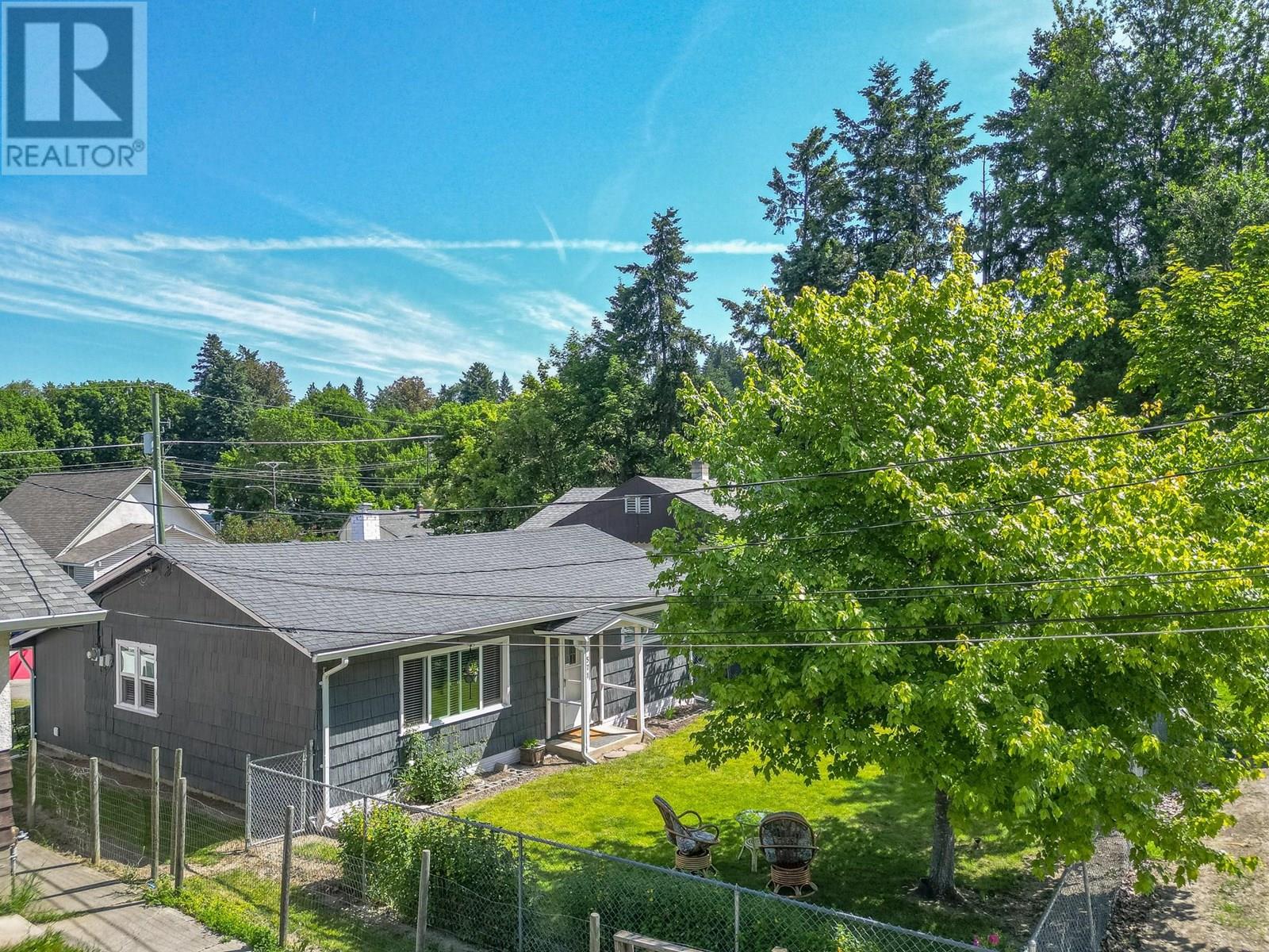 571 1 Avenue Se, Salmon Arm, British Columbia  V1E 1J7 - Photo 21 - 10351823