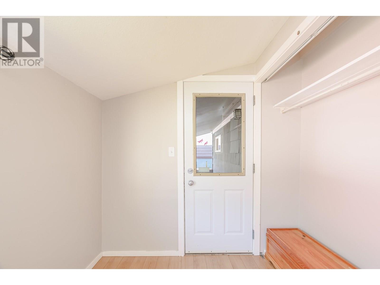 571 1 Avenue Se, Salmon Arm, British Columbia  V1E 1J7 - Photo 5 - 10351823