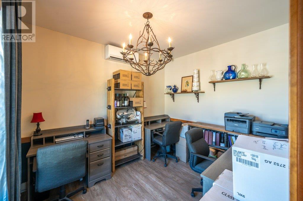 5408 Snowbrush Street, Oliver, British Columbia  V0H 1T9 - Photo 10 - 10352148