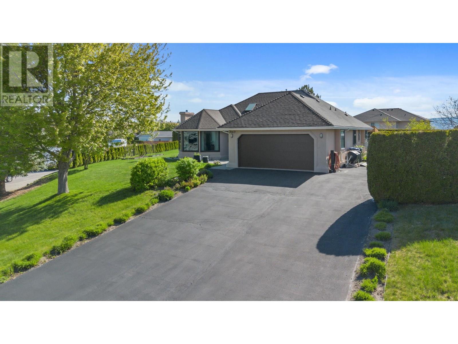 2663 Paula Road, West Kelowna, British Columbia  V1Z 3L7 - Photo 1 - 10351917