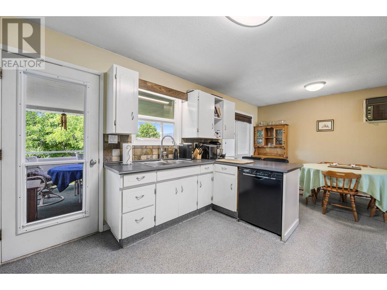190 Benchview Road, Kelowna, British Columbia  V1X 1M5 - Photo 11 - 10351915
