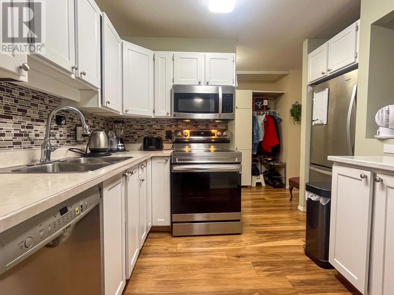 180 Hollywood Road N Unit# 207, Kelowna, British Columbia  V1X 6Y9 - Photo 3 - 10352208