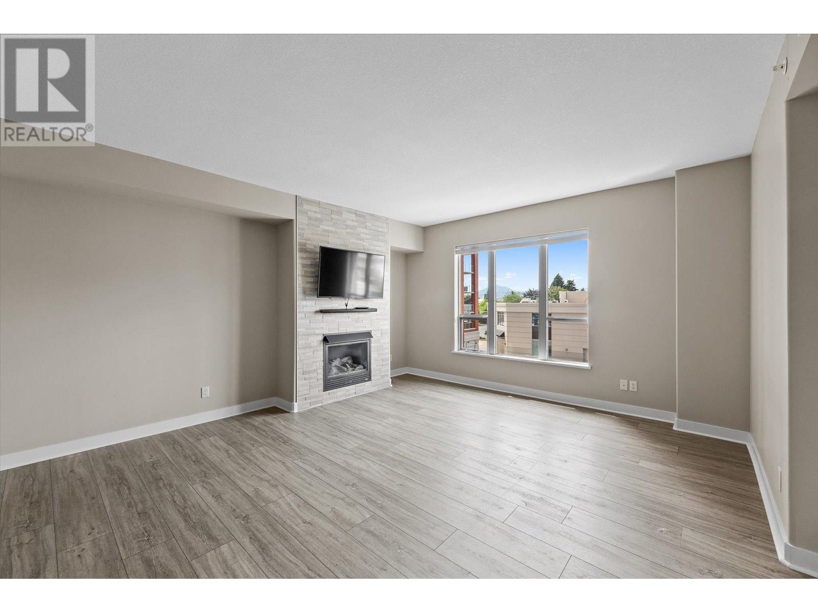 1160 Bernard Avenue Unit# 301, Kelowna, British Columbia  V1Y 6R2 - Photo 4 - 10352170