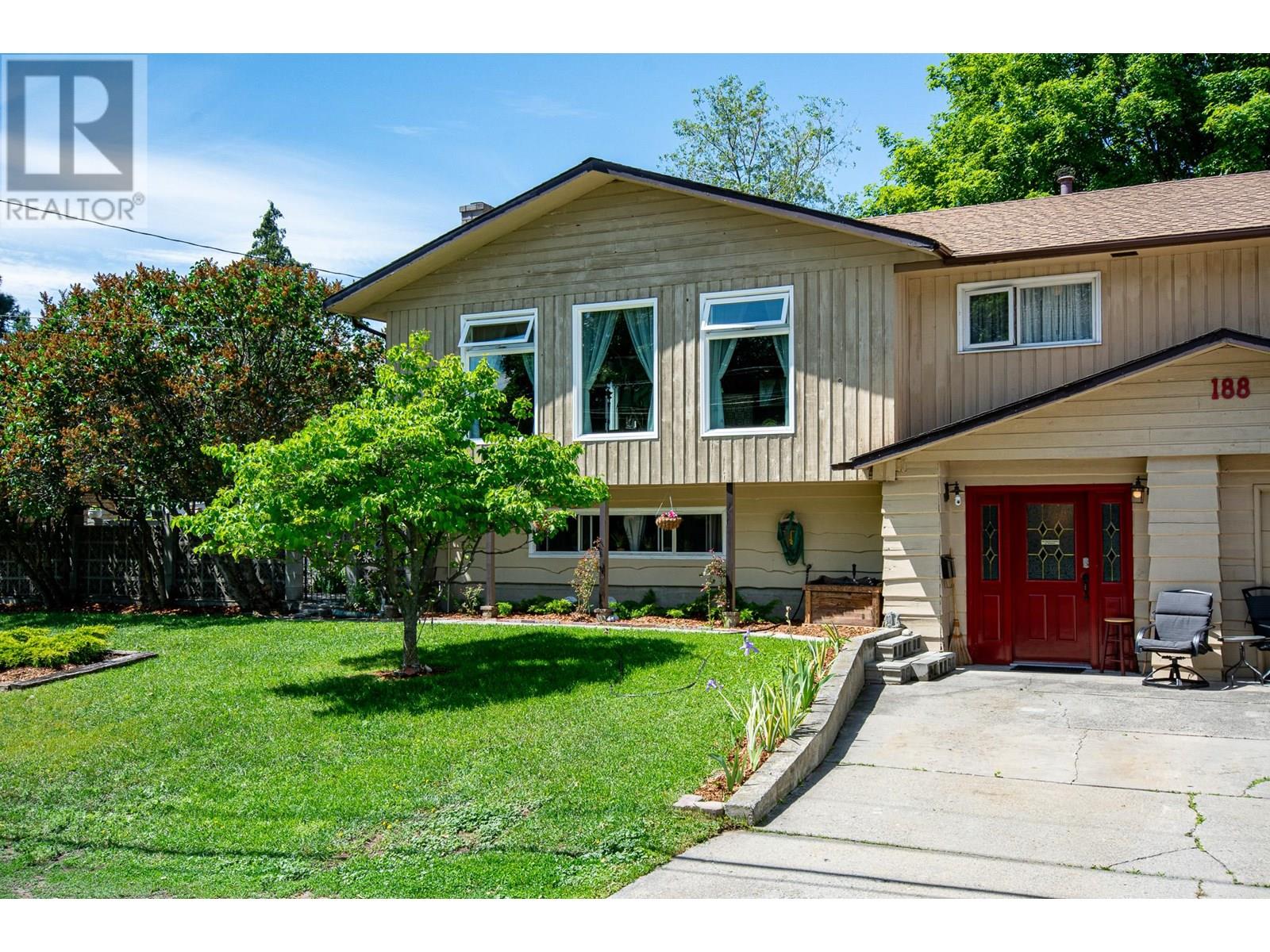 188 Walden Crescent, Penticton, British Columbia  V2A 1R7 - Photo 2 - 10352135