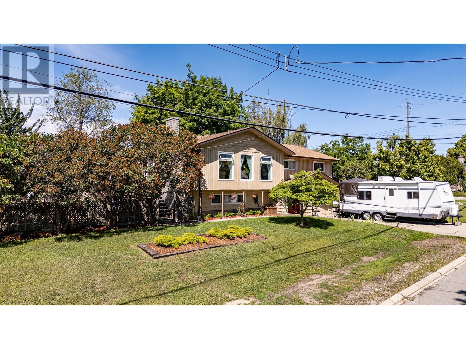 188 Walden Crescent, Penticton, British Columbia  V2A 1R7 - Photo 8 - 10352135