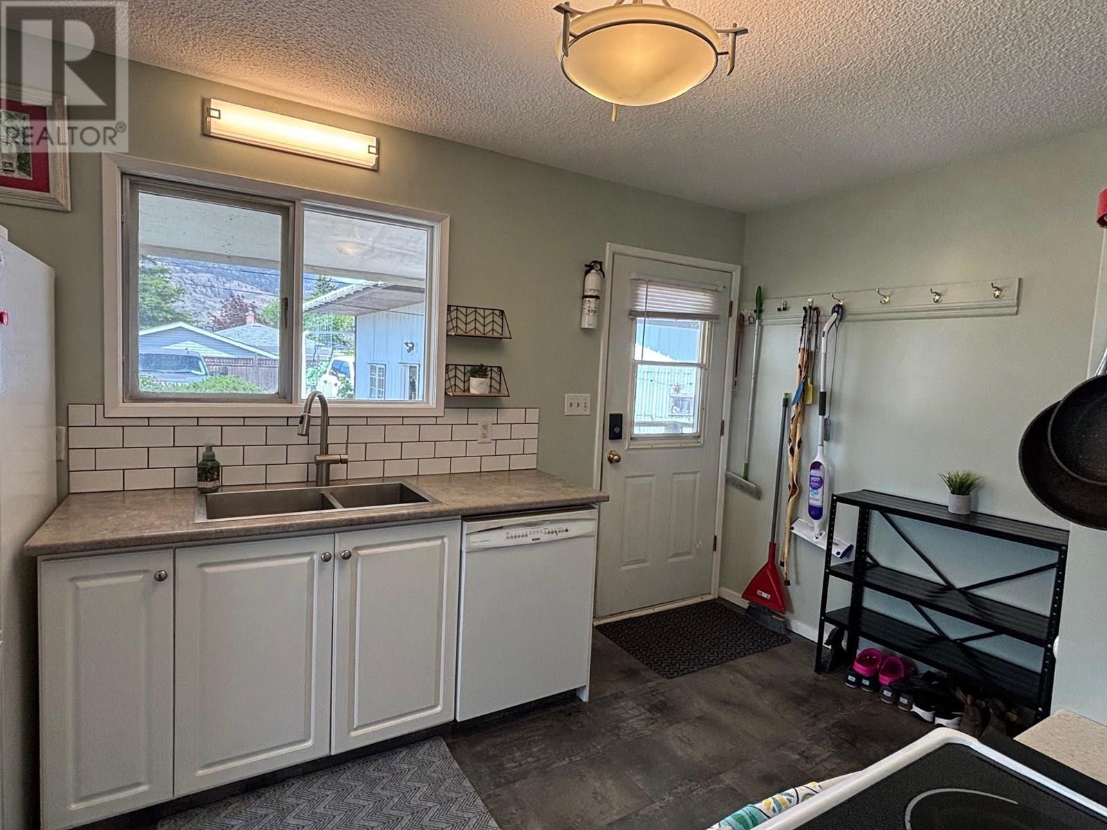 7808 87th Street, Osoyoos, British Columbia  V0H 1V0 - Photo 3 - 10352228