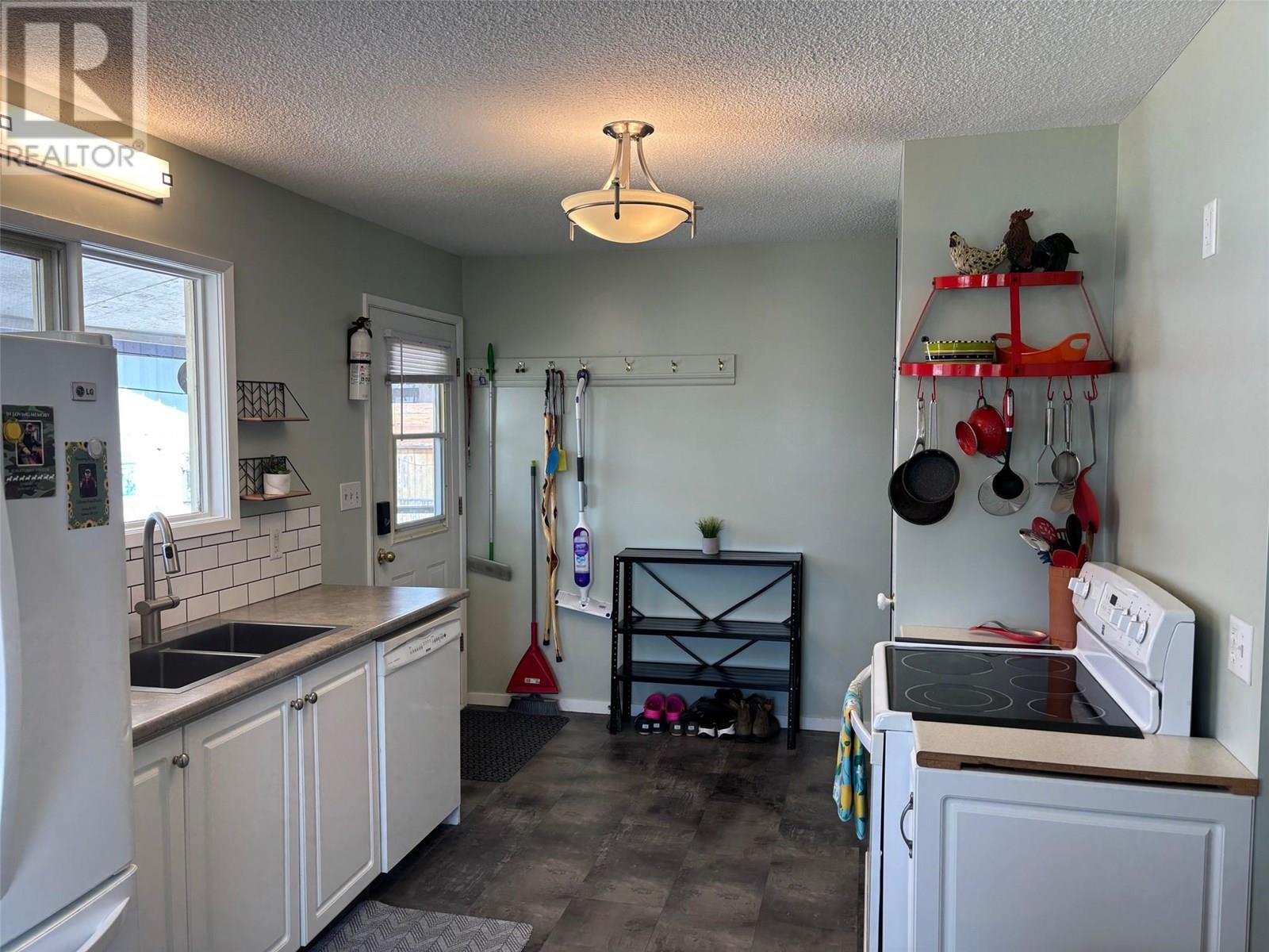 7808 87th Street, Osoyoos, British Columbia  V0H 1V0 - Photo 6 - 10352228