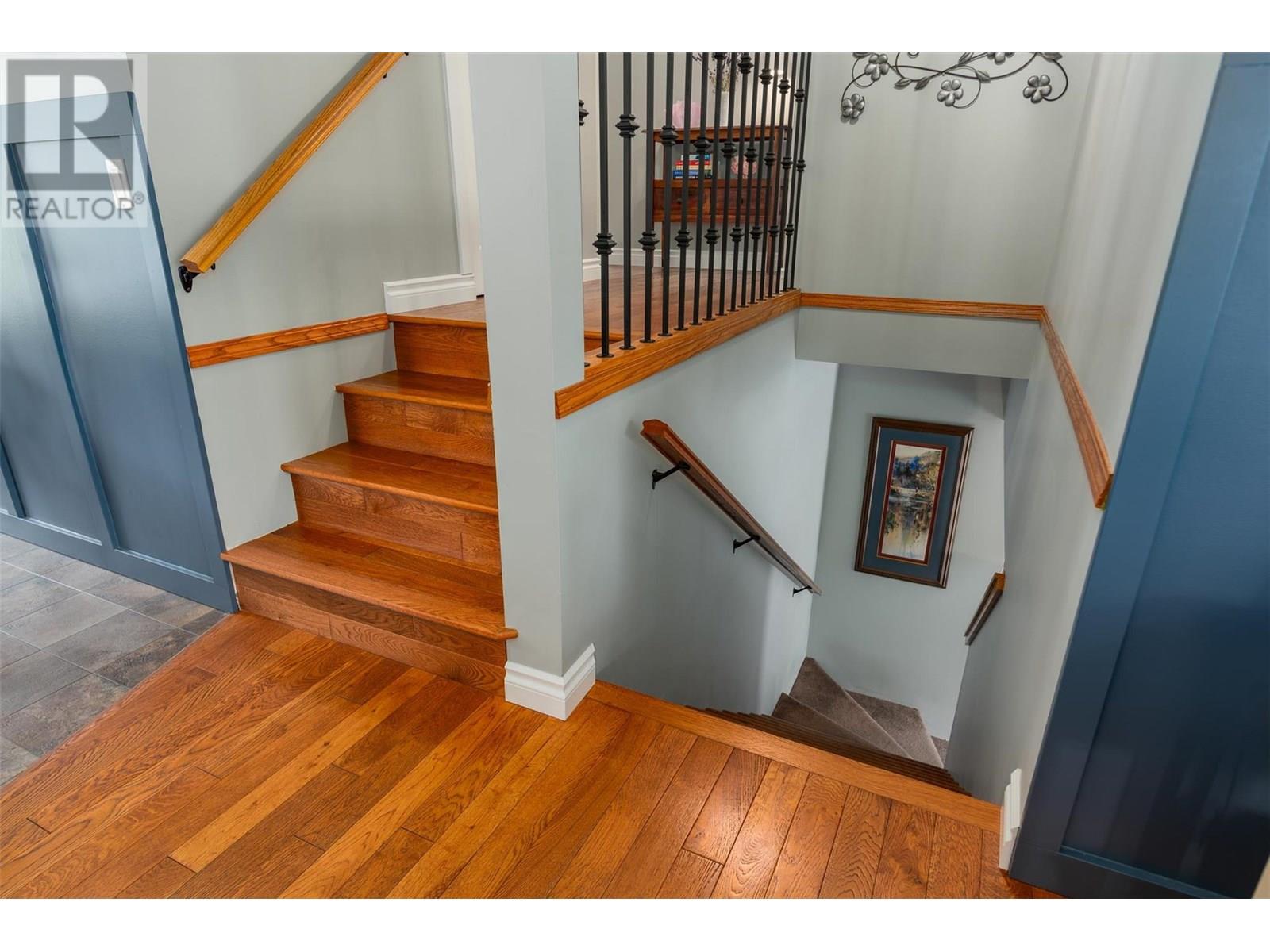 909 8th Street, Montrose, British Columbia  V0G 1P0 - Photo 14 - 10352173