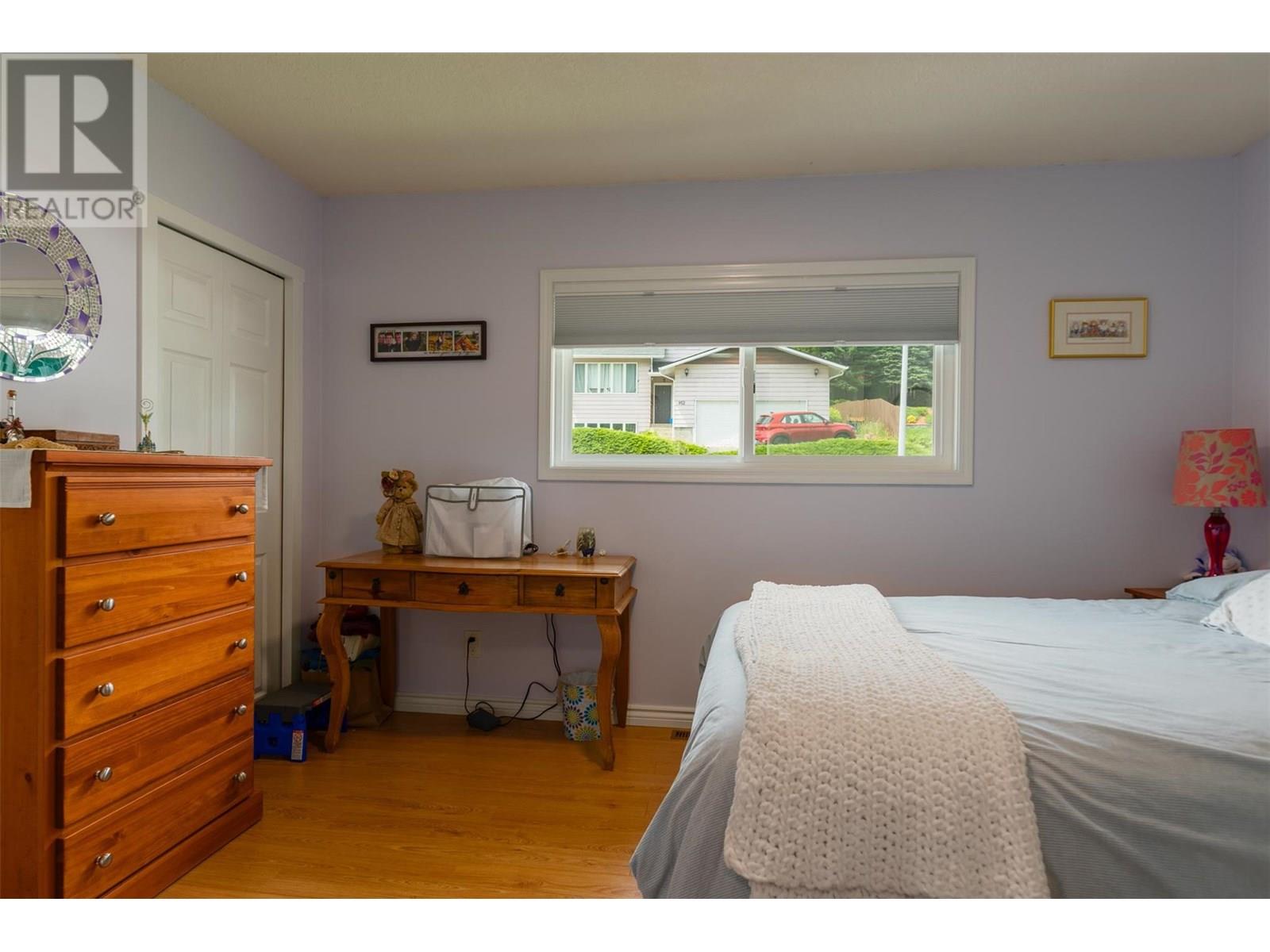 909 8th Street, Montrose, British Columbia  V0G 1P0 - Photo 15 - 10352173
