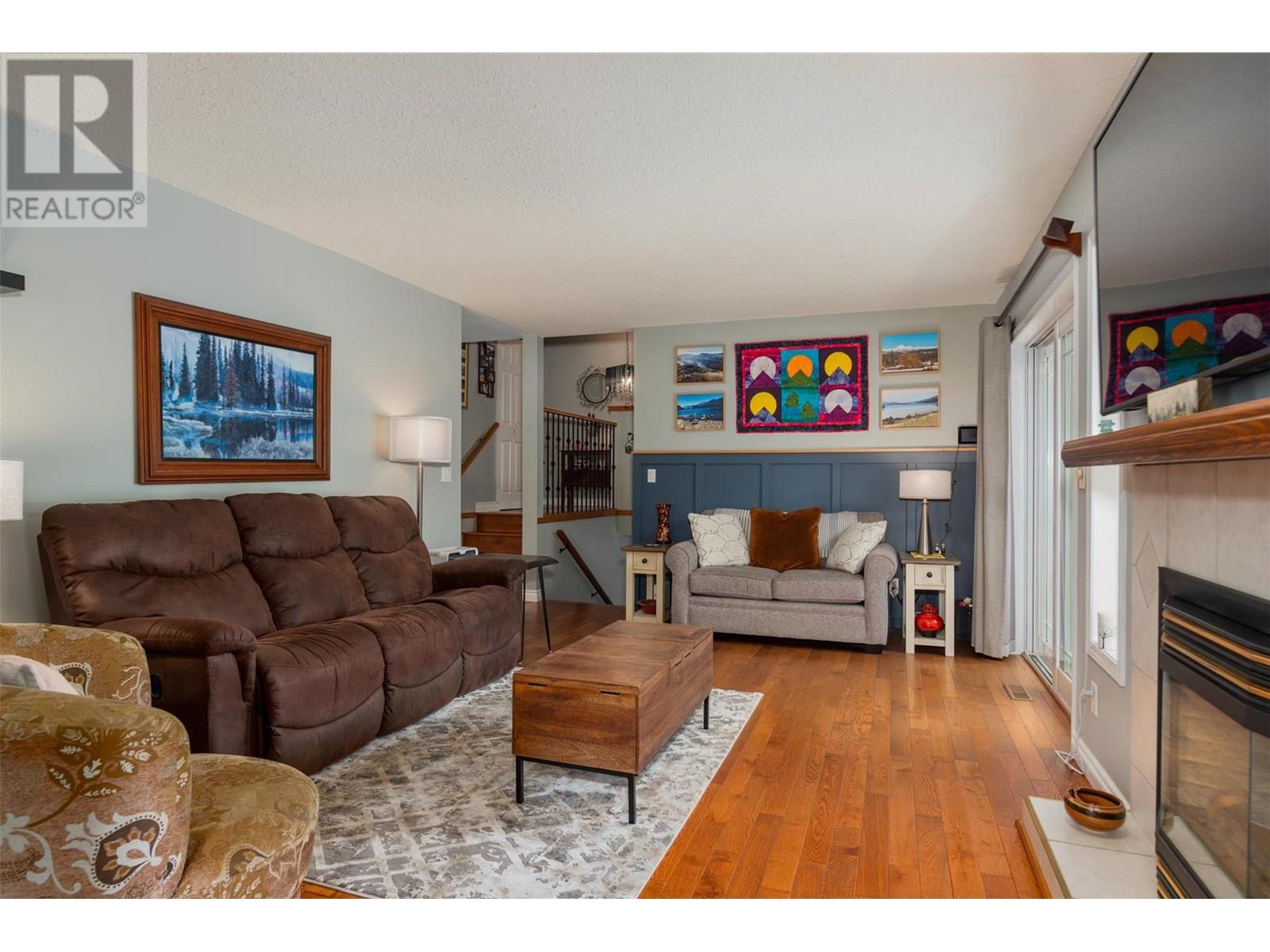 909 8th Street, Montrose, British Columbia  V0G 1P0 - Photo 5 - 10352173
