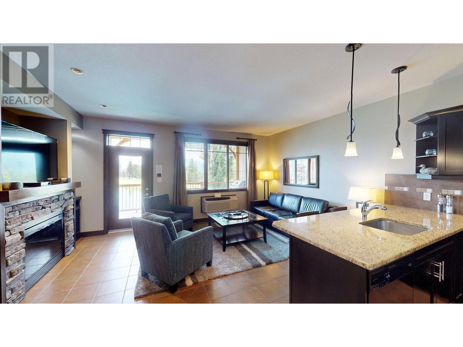 800 Bighorn Boulevard Unit# 825 E, Radium Hot Springs, British Columbia  V0A 1M0 - Photo 2 - 10352133