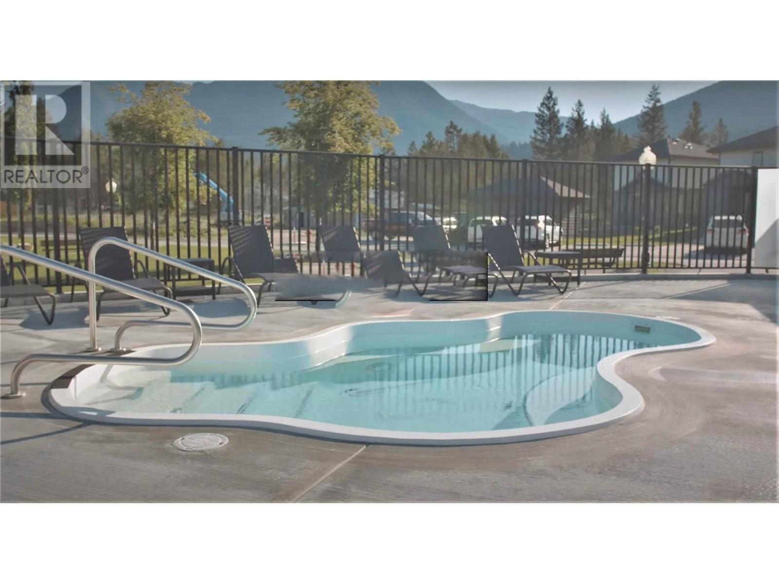 800 Bighorn Boulevard Unit# 825 D, Radium Hot Springs, British Columbia  V0A 1M0 - Photo 49 - 10352034