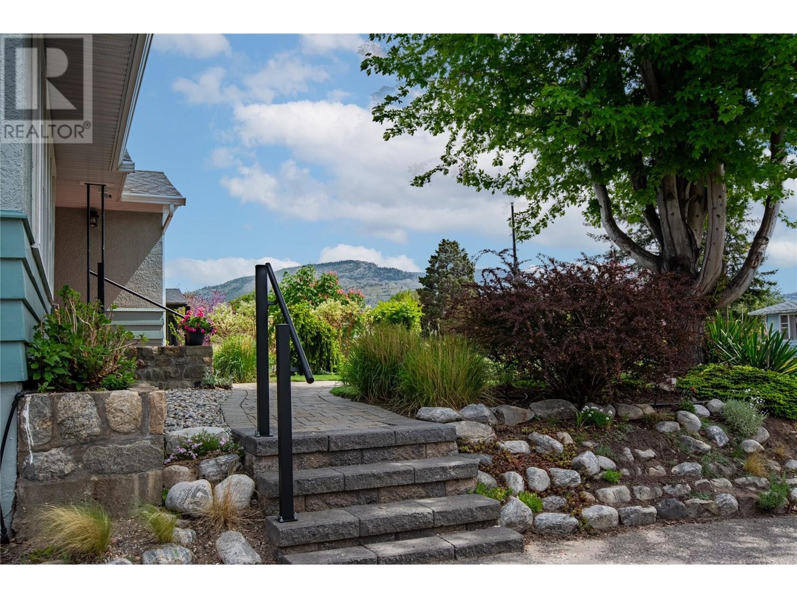 403 Windsor Avenue, Penticton, British Columbia  V2A 2K5 - Photo 11 - 10352140