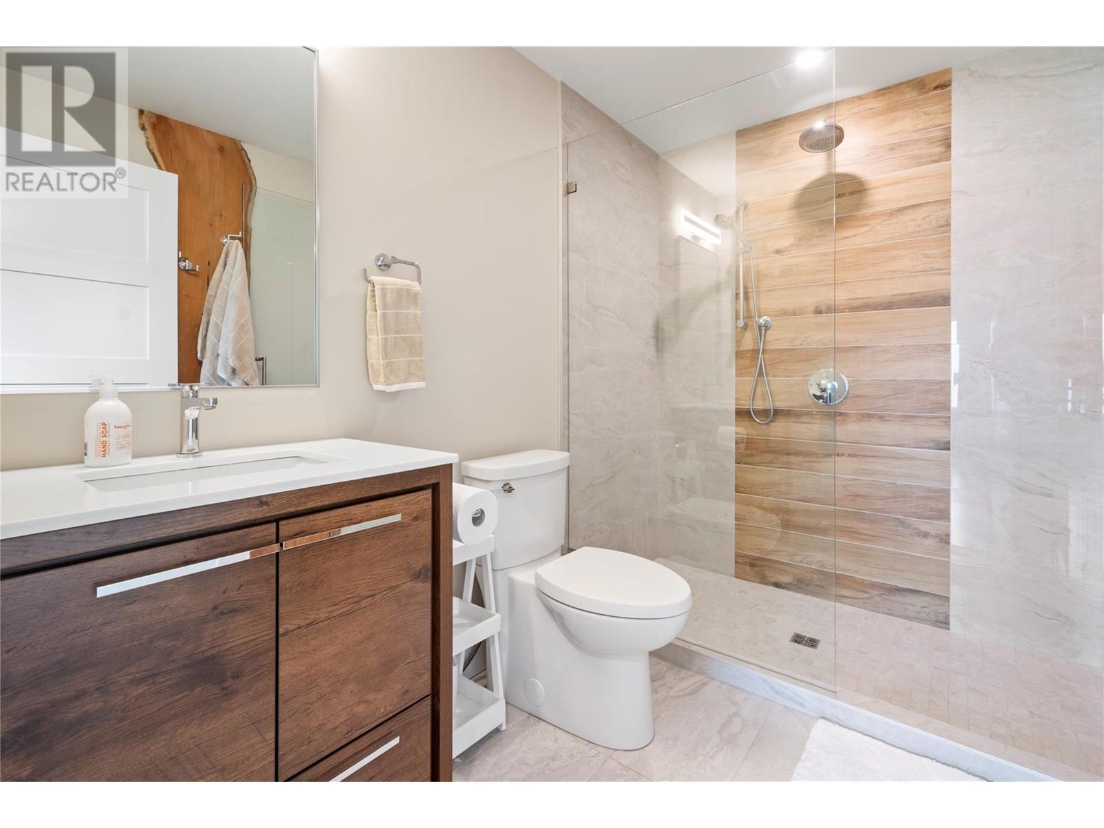 403 Windsor Avenue, Penticton, British Columbia  V2A 2K5 - Photo 68 - 10352140