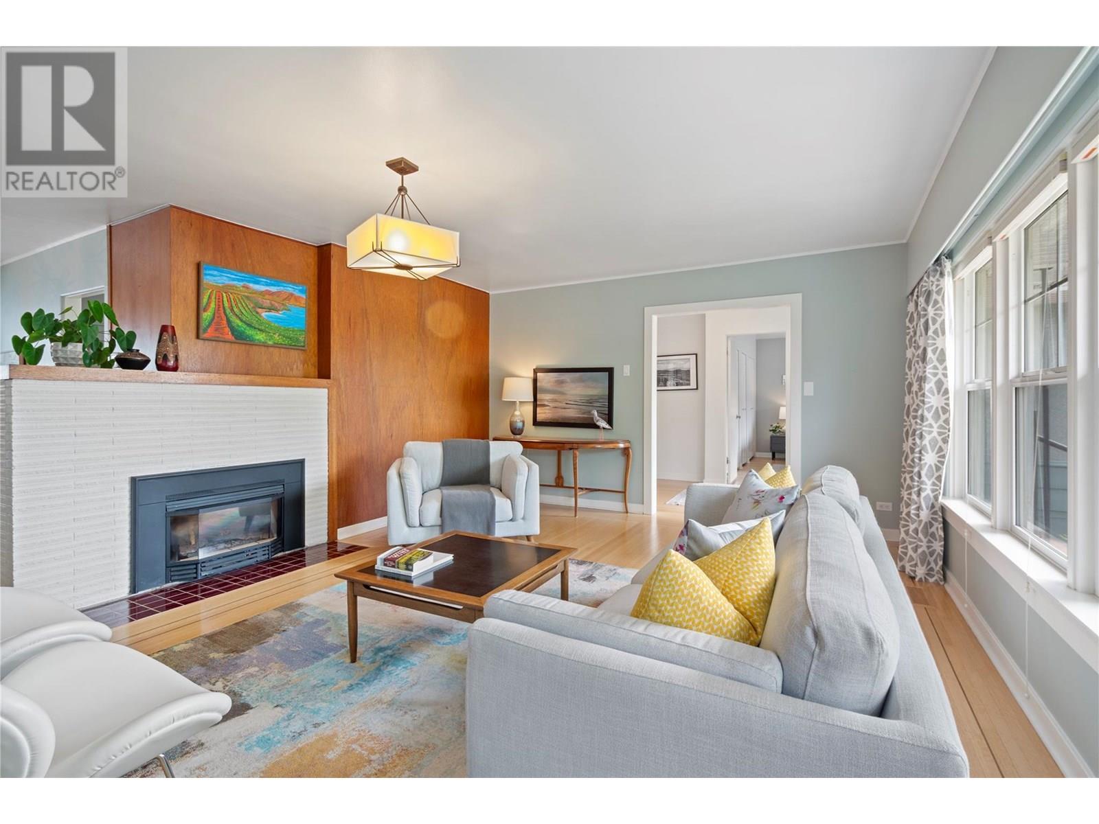 403 Windsor Avenue, Penticton, British Columbia  V2A 2K5 - Photo 8 - 10352140