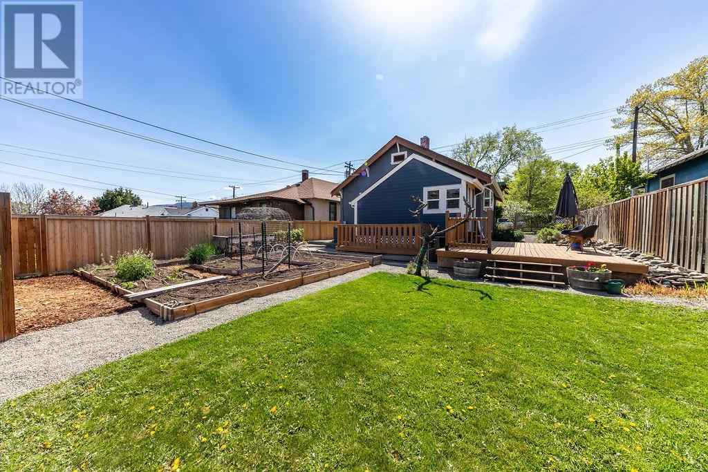 786 St Paul Street, Kamloops, British Columbia  V2C 2K4 - Photo 2 - 10348062