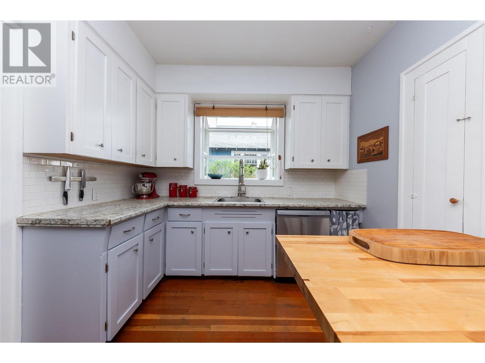 786 St Paul Street, Kamloops, British Columbia  V2C 2K4 - Photo 6 - 10348062