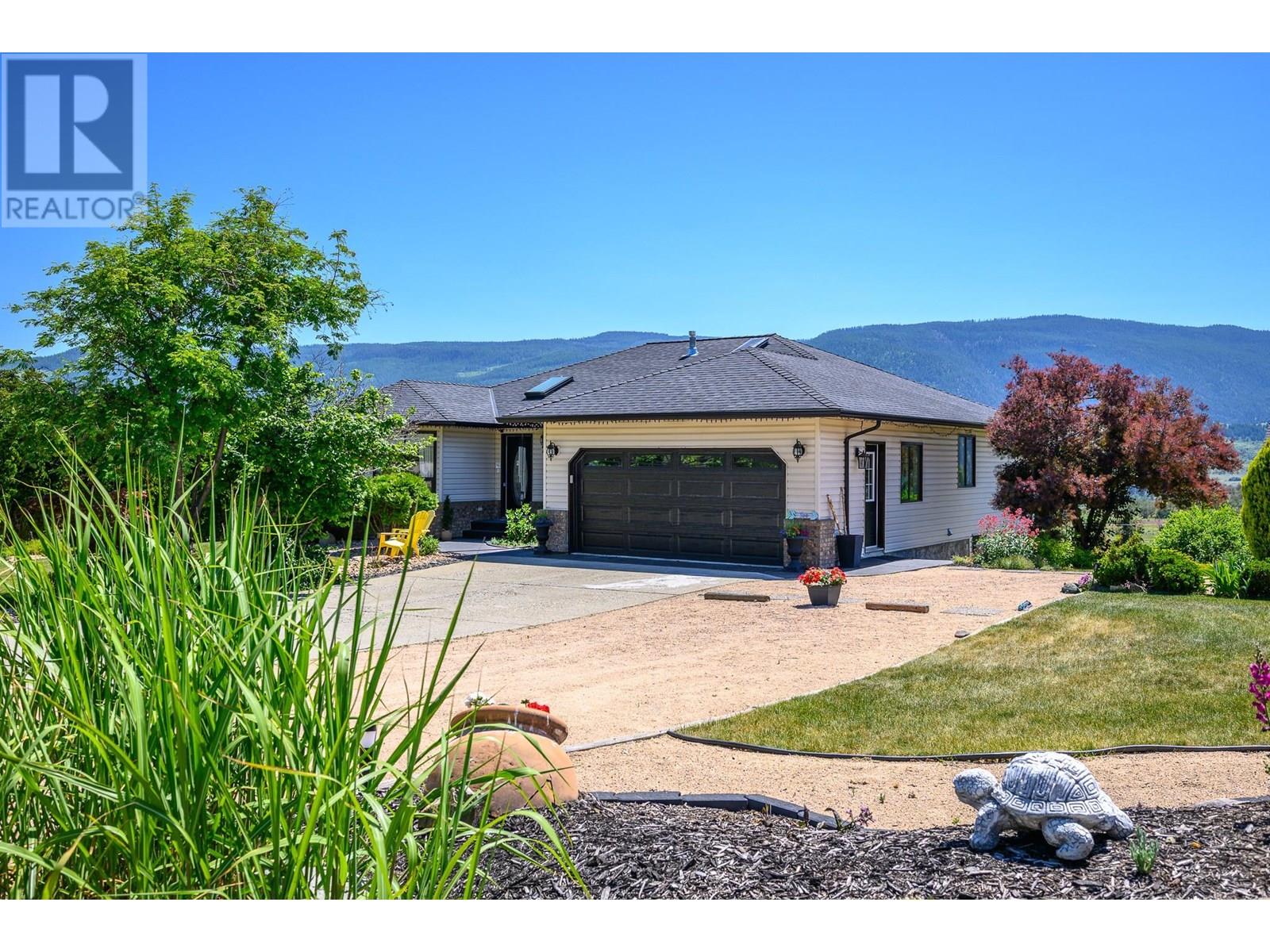 248 Scenic Drive, Coldstream, British Columbia  V1B 2X4 - Photo 10 - 10351948