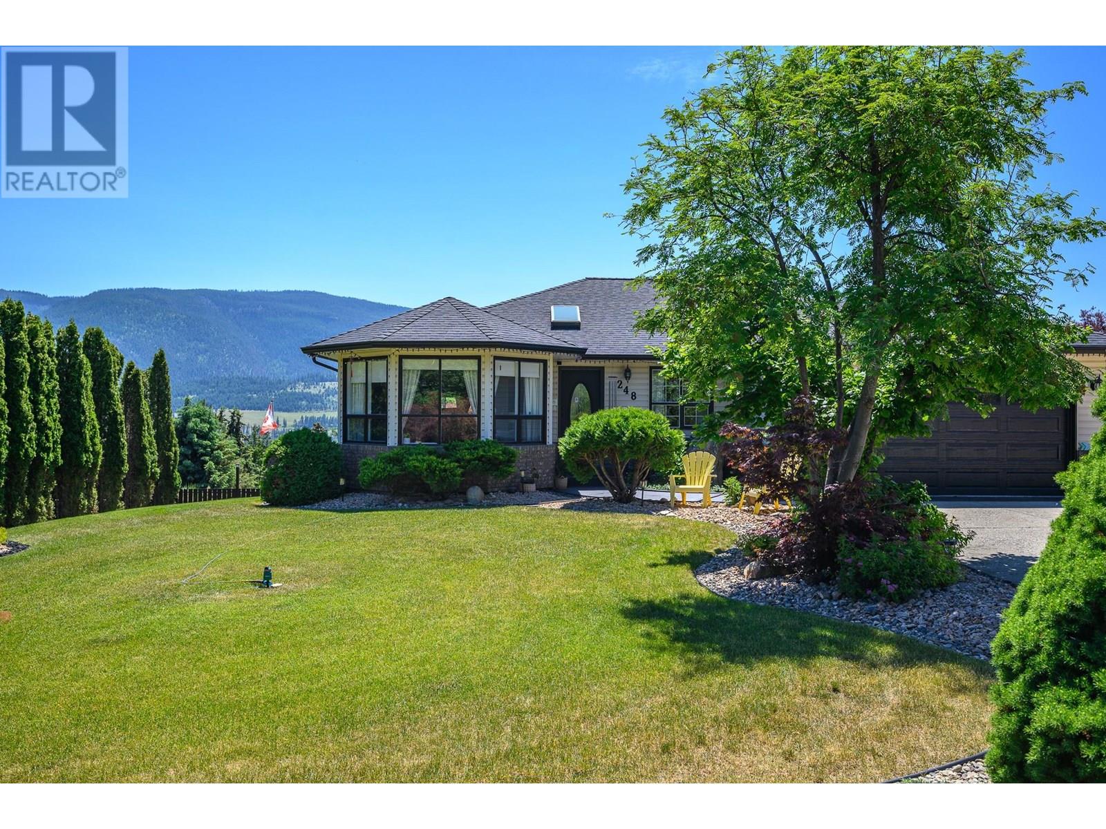 248 Scenic Drive, Coldstream, British Columbia  V1B 2X4 - Photo 8 - 10351948