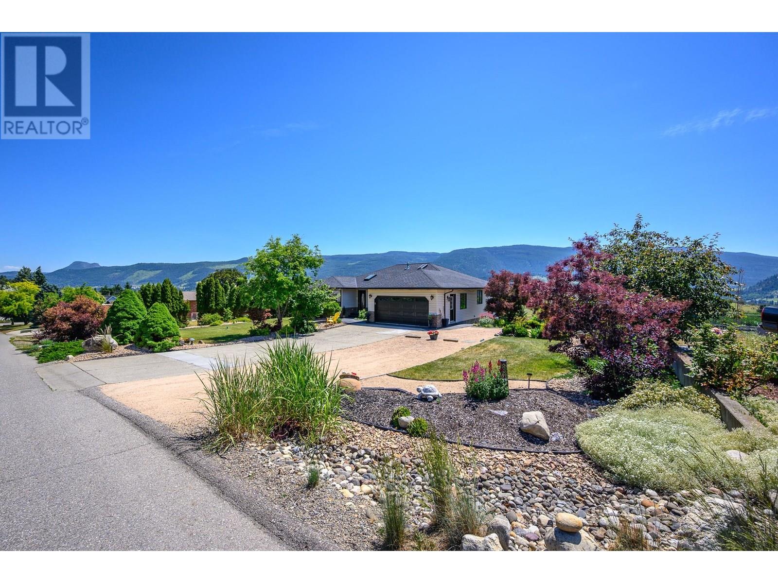248 Scenic Drive, Coldstream, British Columbia  V1B 2X4 - Photo 9 - 10351948