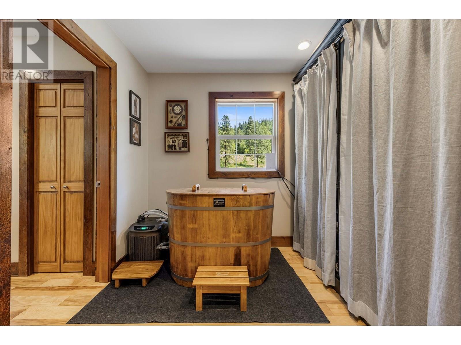 6241 33 Highway, Carmi, British Columbia  V0H 1A0 - Photo 44 - 10350815