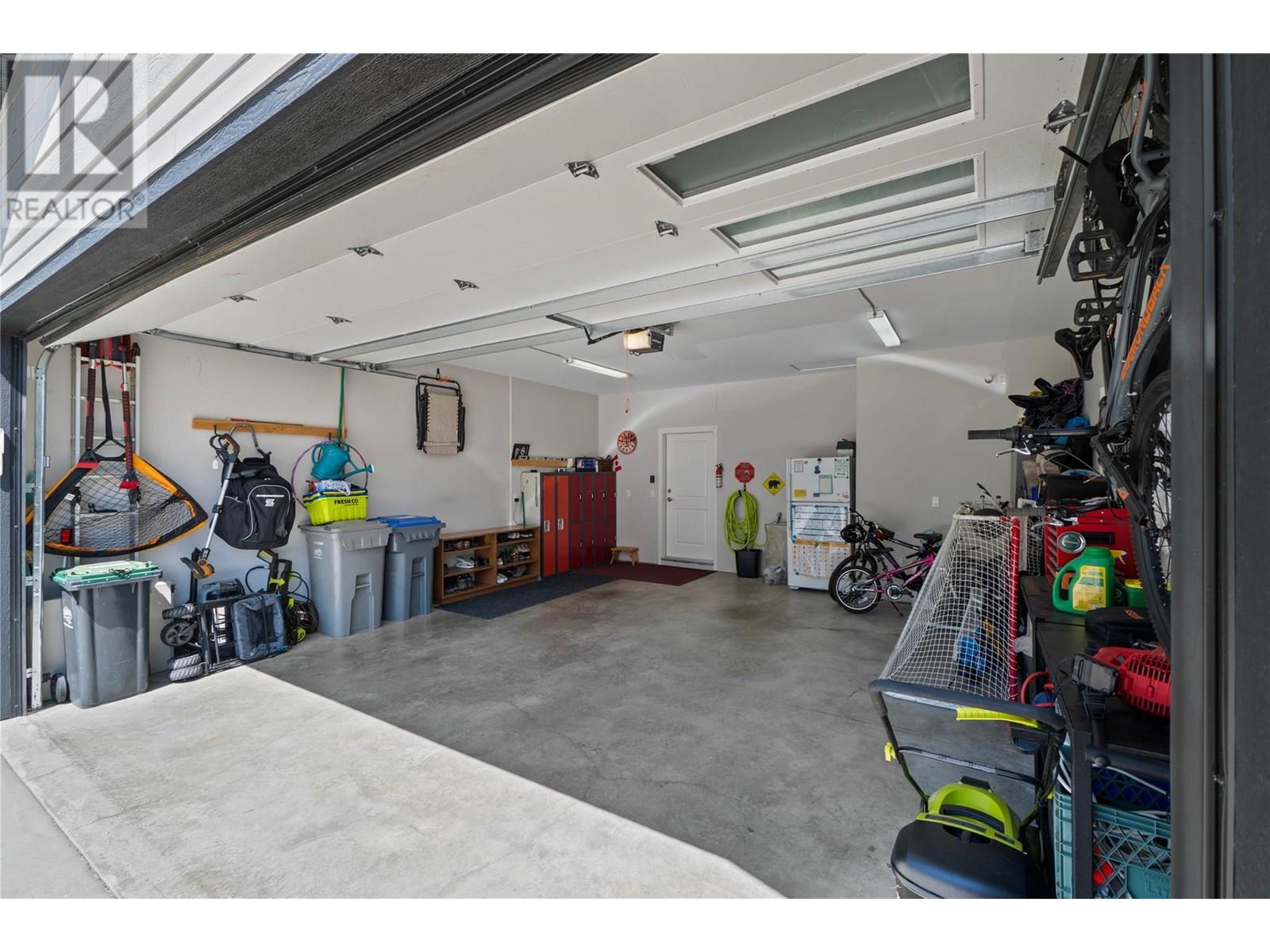 1547 Emerald Drive, Kamloops, British Columbia  V2E 0C4 - Photo 33 - 10352245