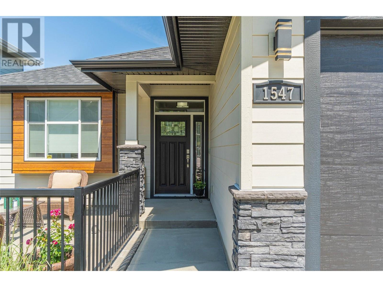 1547 Emerald Drive, Kamloops, British Columbia  V2E 0C4 - Photo 35 - 10352245