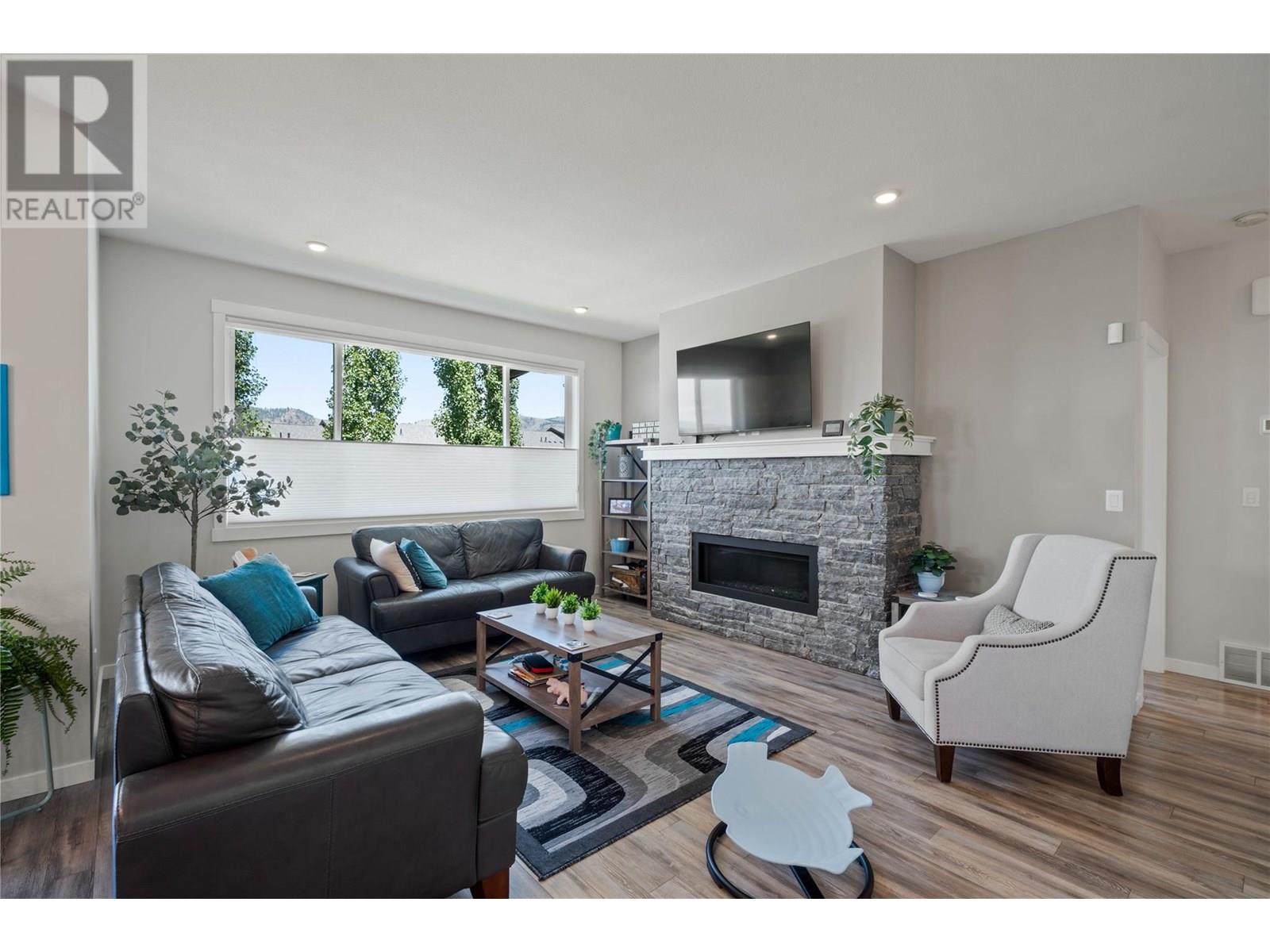 1547 Emerald Drive, Kamloops, British Columbia  V2E 0C4 - Photo 7 - 10352245