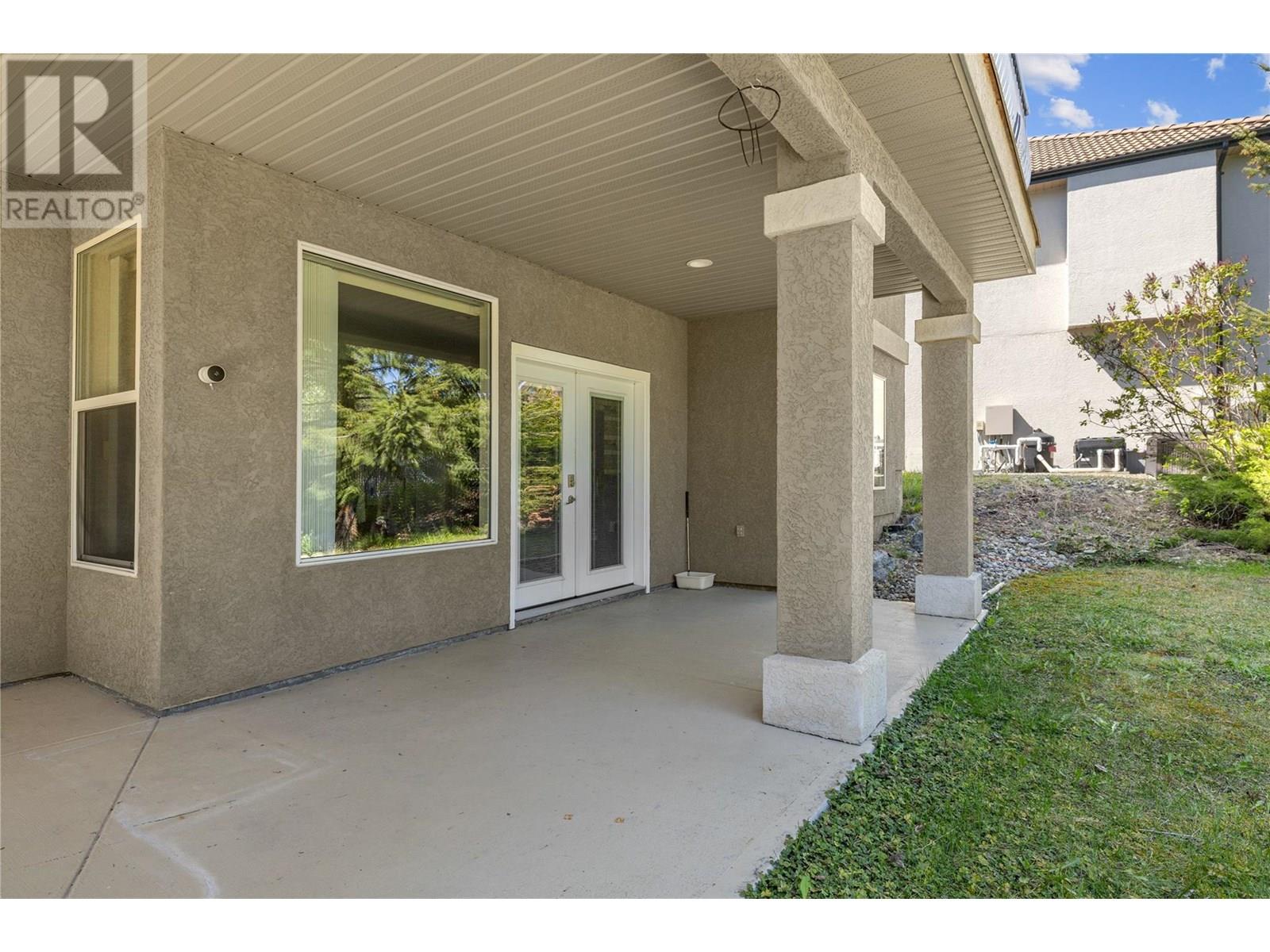 1950 Capistrano Drive Unit# 103, Kelowna, British Columbia  V1V 2N7 - Photo 4 - 10352134