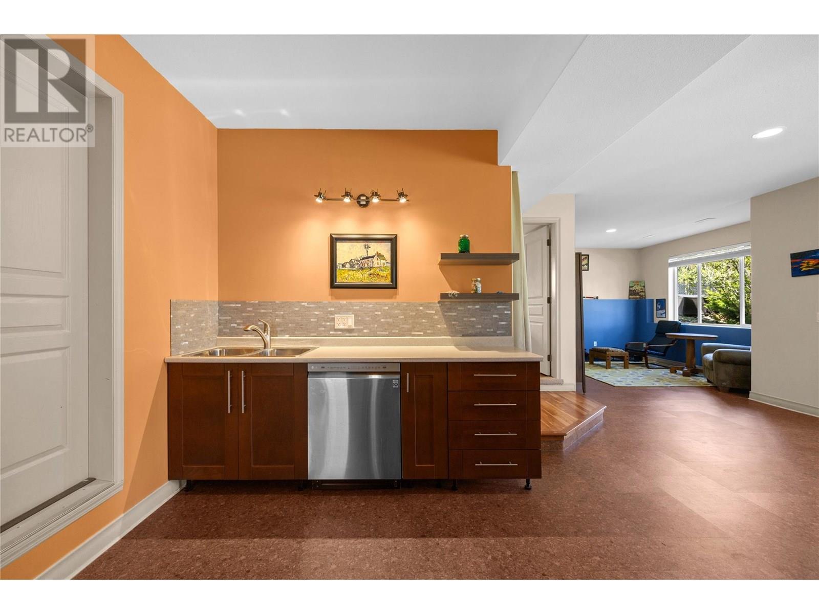 1950 Capistrano Drive Unit# 103, Kelowna, British Columbia  V1V 2N7 - Photo 46 - 10352134