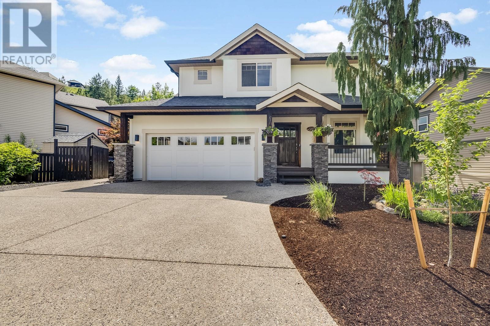 985 Paret Crescent, Kelowna, British Columbia  V1W 4X9 - Photo 2 - 10351923