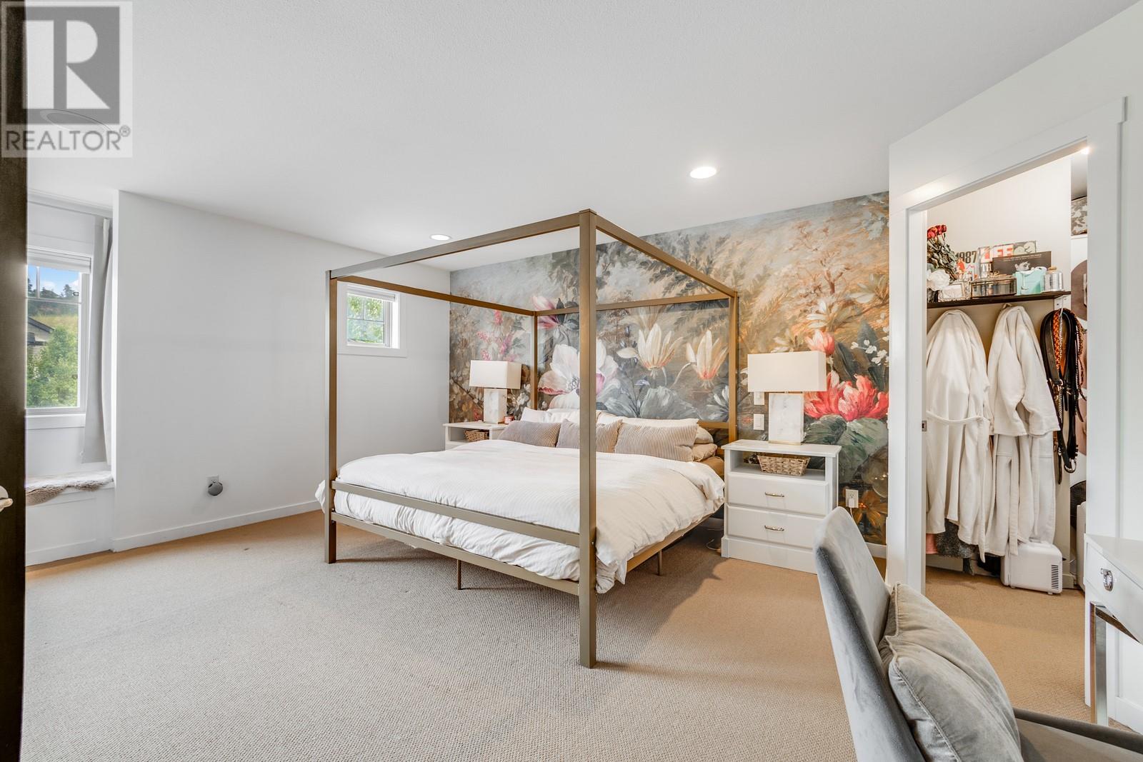985 Paret Crescent, Kelowna, British Columbia  V1W 4X9 - Photo 30 - 10351923