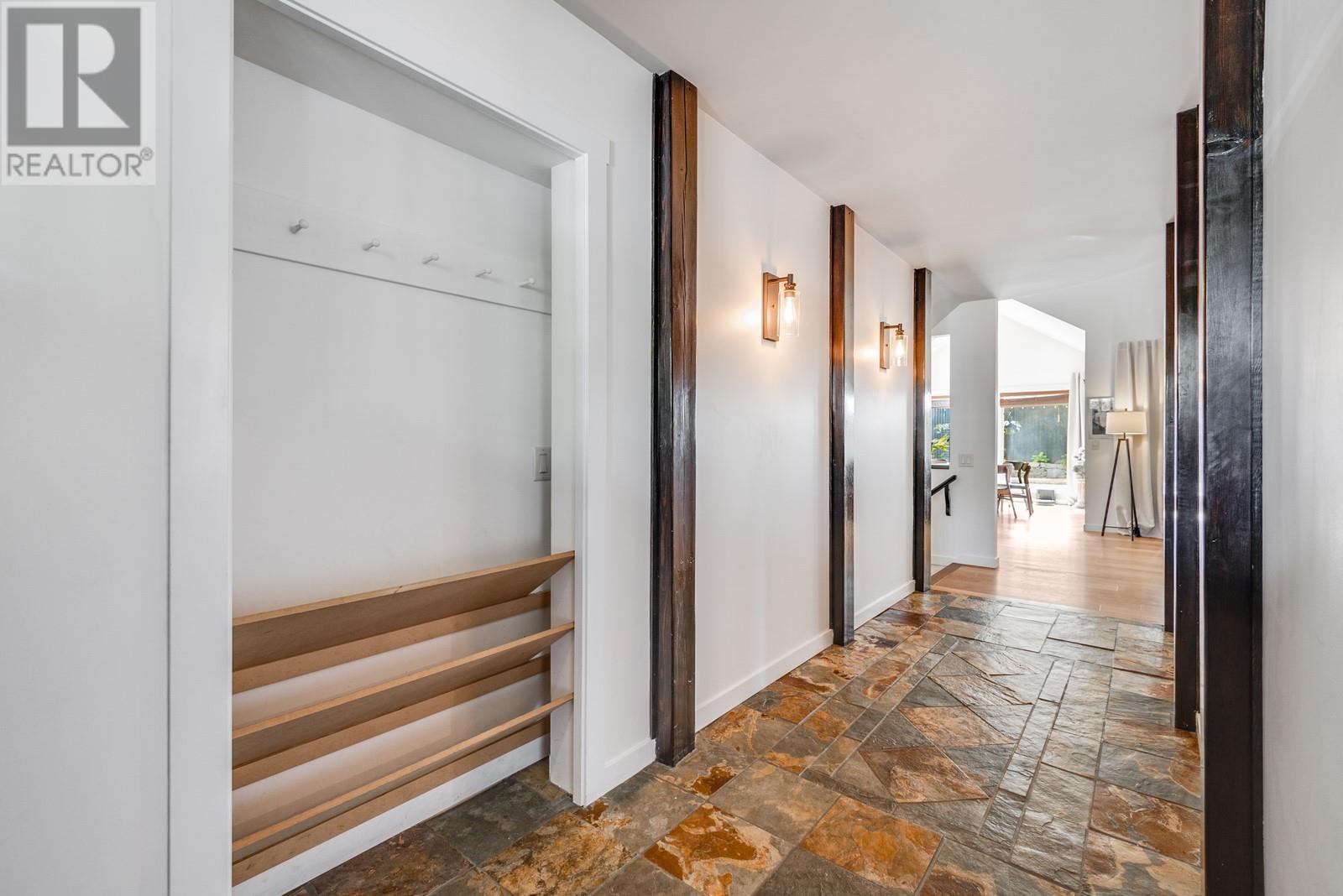 985 Paret Crescent, Kelowna, British Columbia  V1W 4X9 - Photo 51 - 10351923