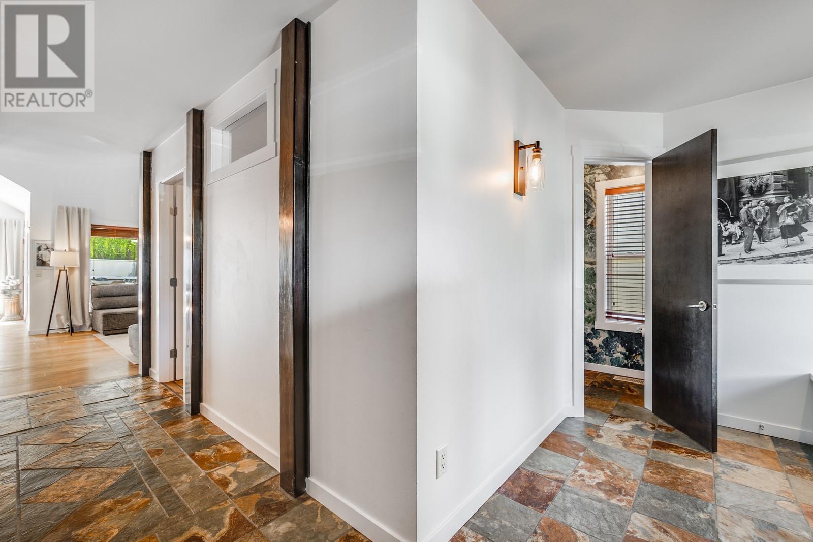 985 Paret Crescent, Kelowna, British Columbia  V1W 4X9 - Photo 52 - 10351923