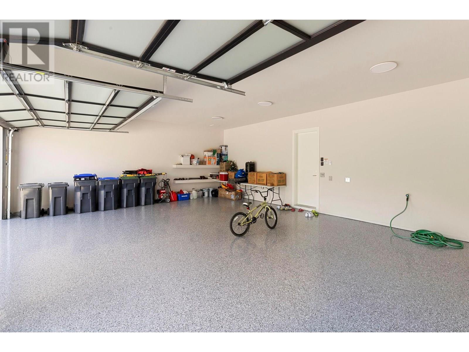 5546 Upper Mission Drive, Kelowna, British Columbia  V1W 5M4 - Photo 52 - 10352257