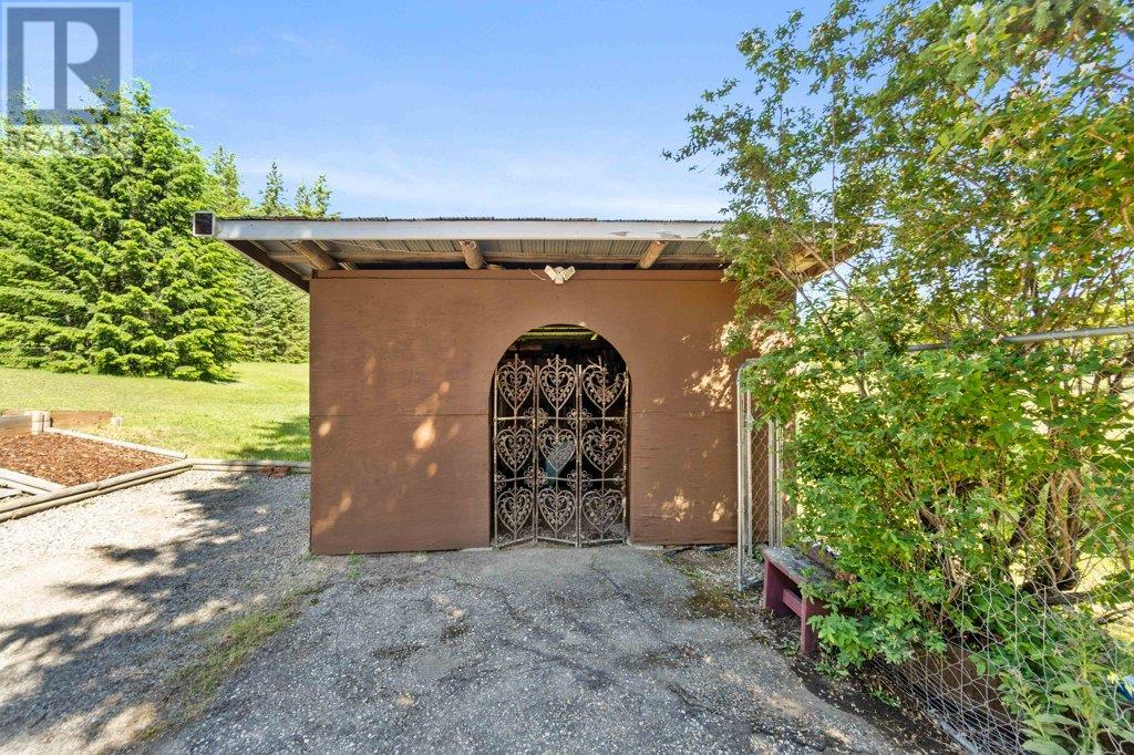 3681 40 Street Ne, Salmon Arm, British Columbia  V1E 1Z6 - Photo 27 - 10352246