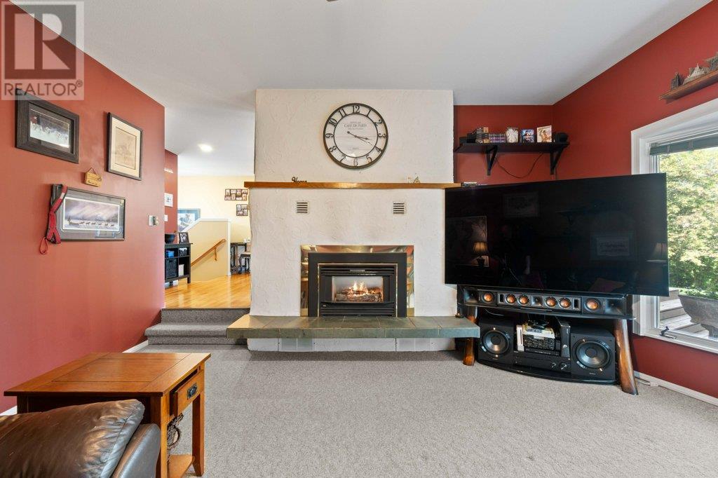 3681 40 Street Ne, Salmon Arm, British Columbia  V1E 1Z6 - Photo 52 - 10352246