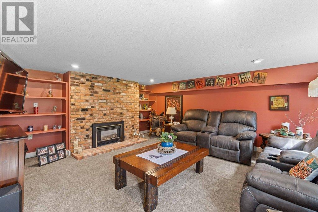 3681 40 Street Ne, Salmon Arm, British Columbia  V1E 1Z6 - Photo 79 - 10352246